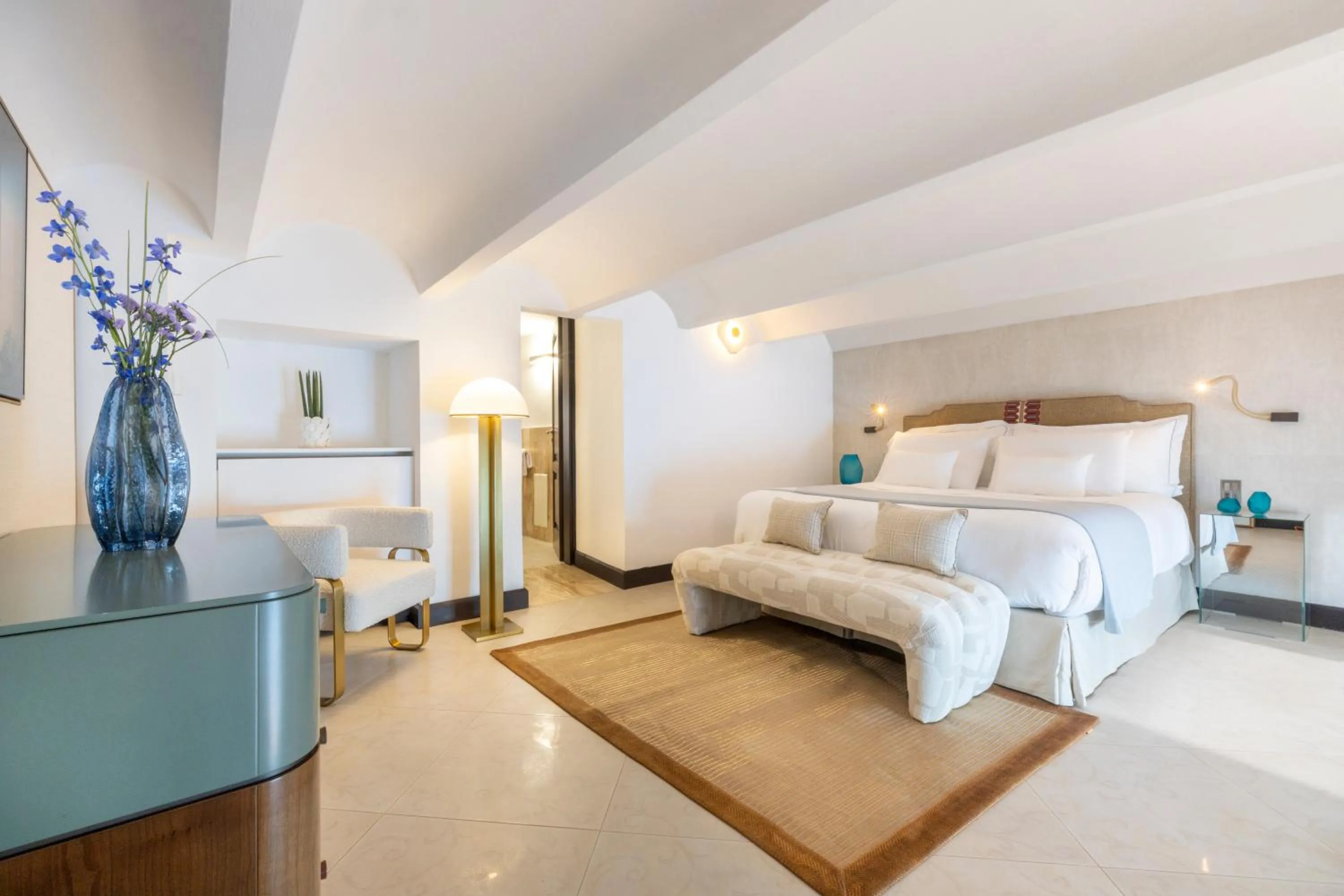 Bed in Hotel Punta Tragara