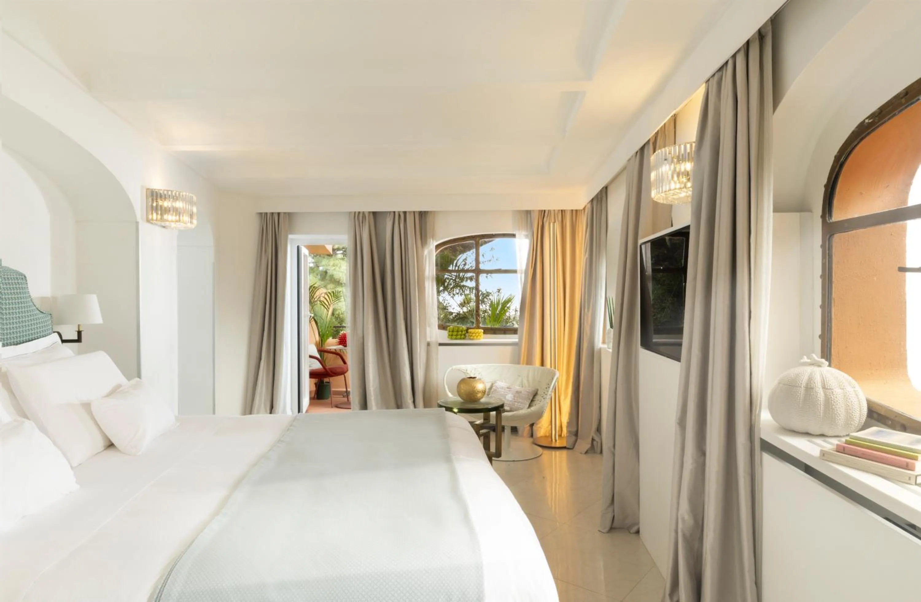 Bed in Hotel Punta Tragara