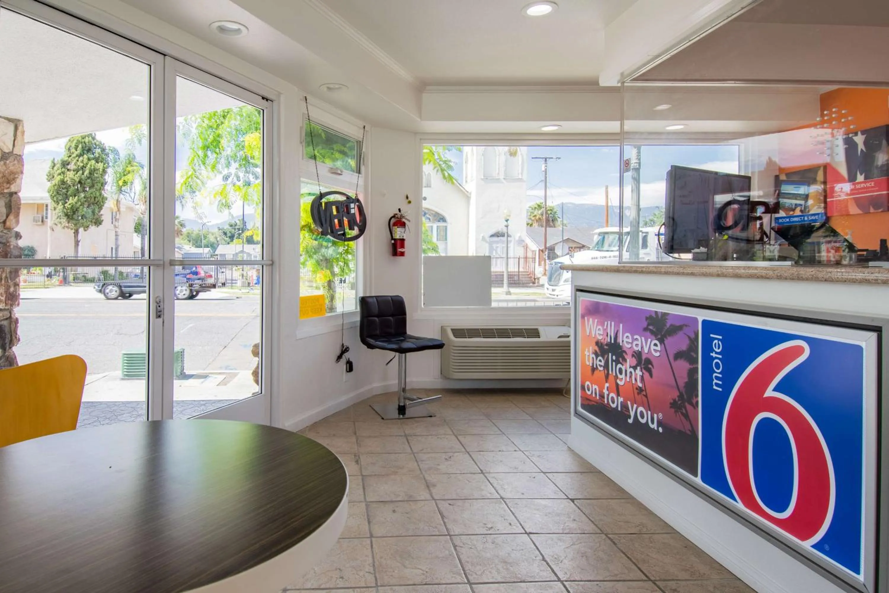 Lobby or reception in Motel 6-San Bernardino, CA - Downtown