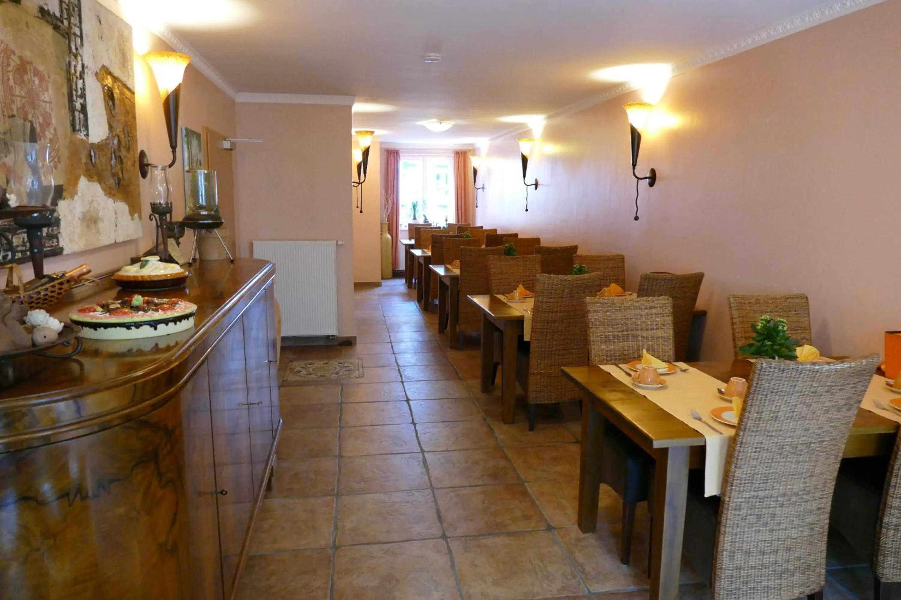 Restaurant/places to eat in Hotel La Principessa