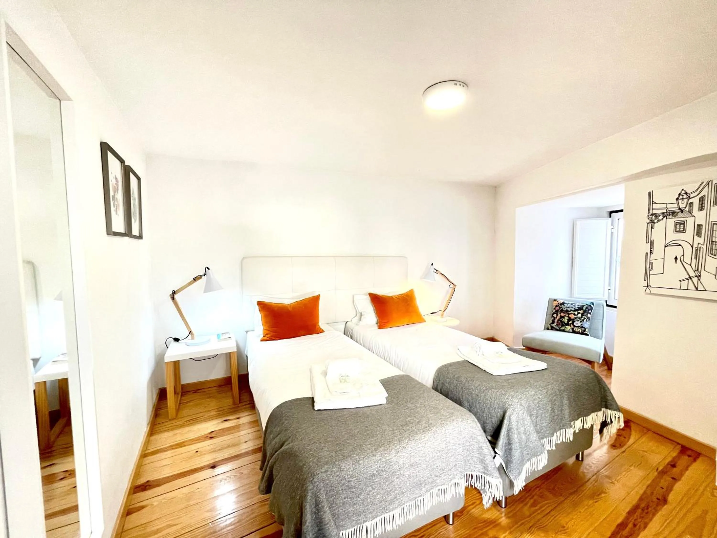 Bedroom, Bed in Apartments Center Alfama