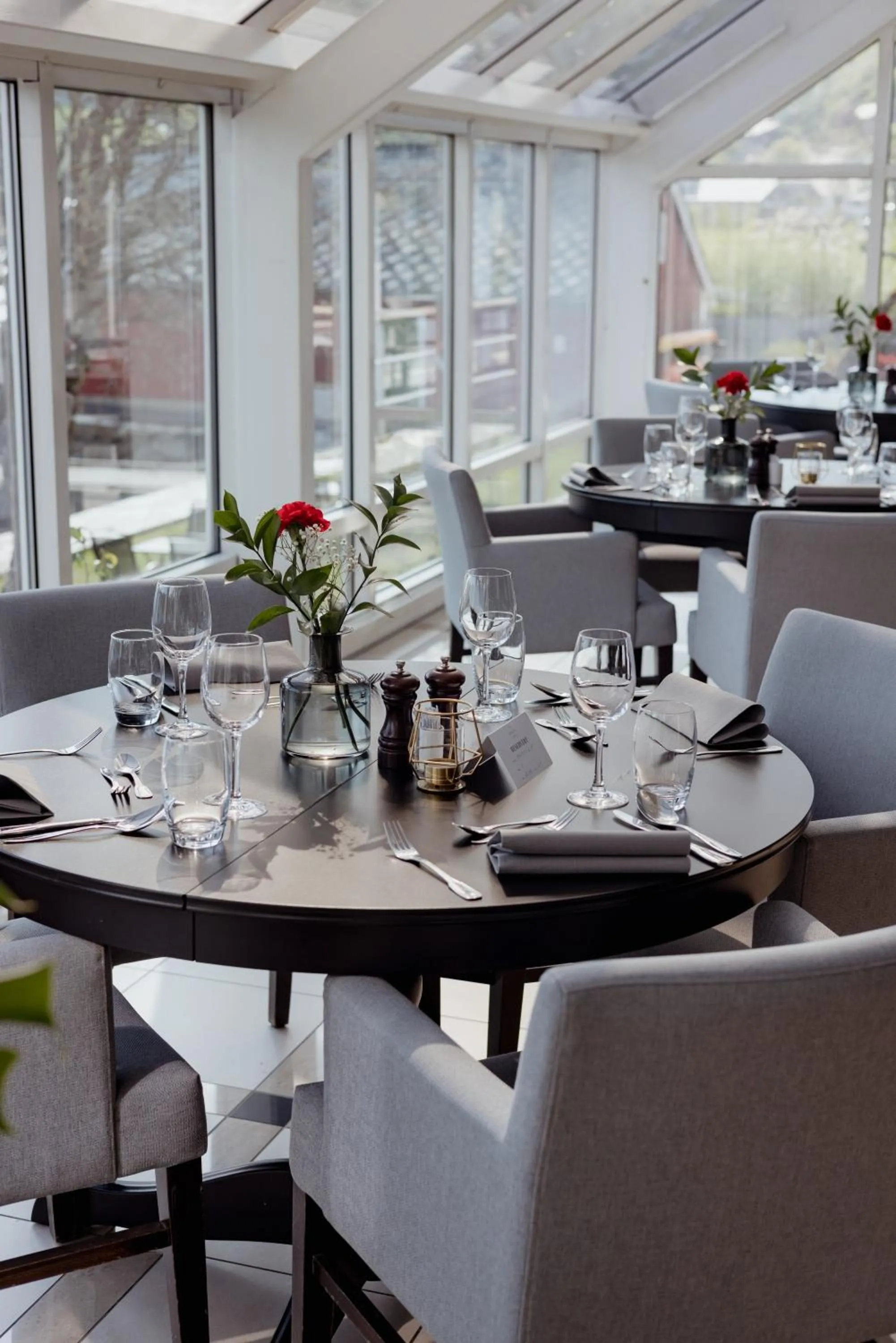 Restaurant/places to eat in Brakanes Hotel