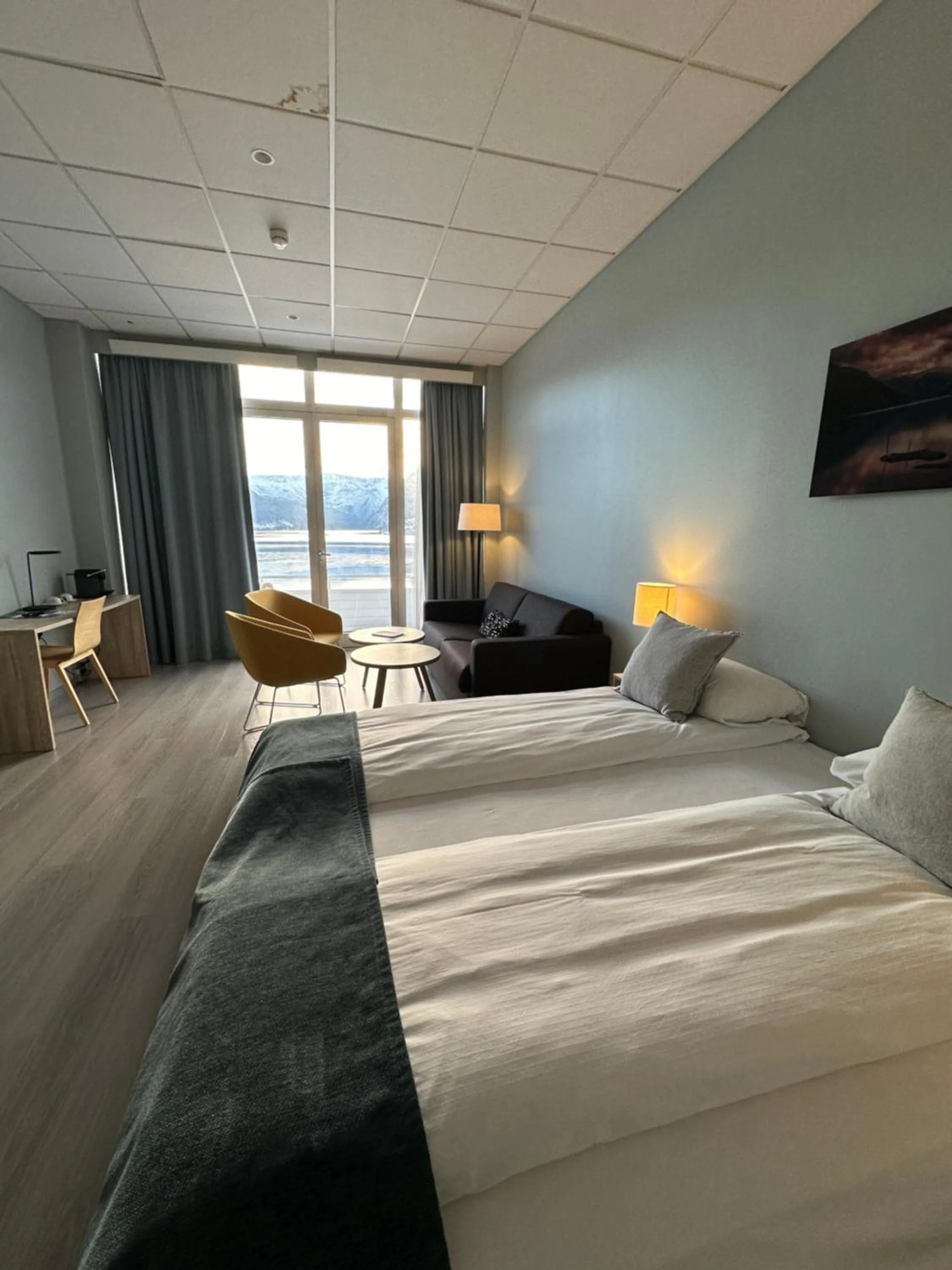 Photo of the whole room, Bed in Brakanes Hotel