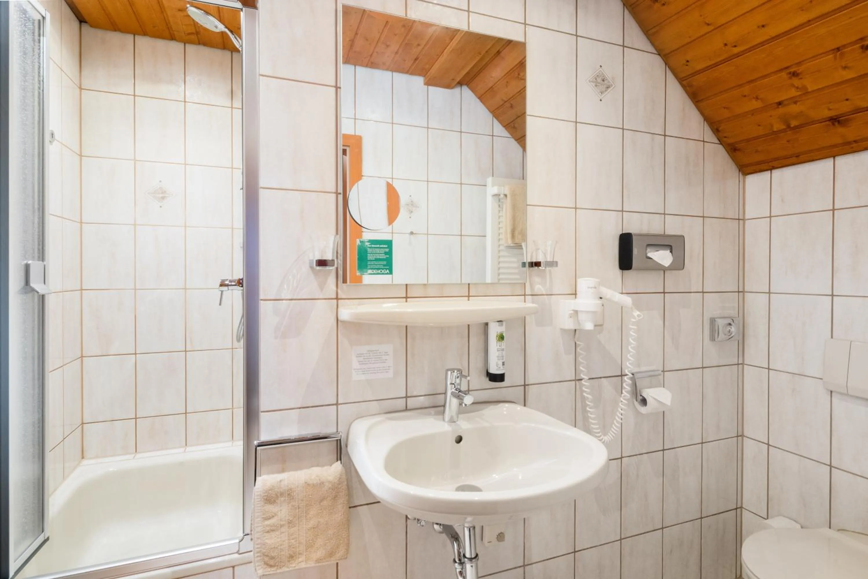 Bathroom in Hotel Straubs Schöne Aussicht