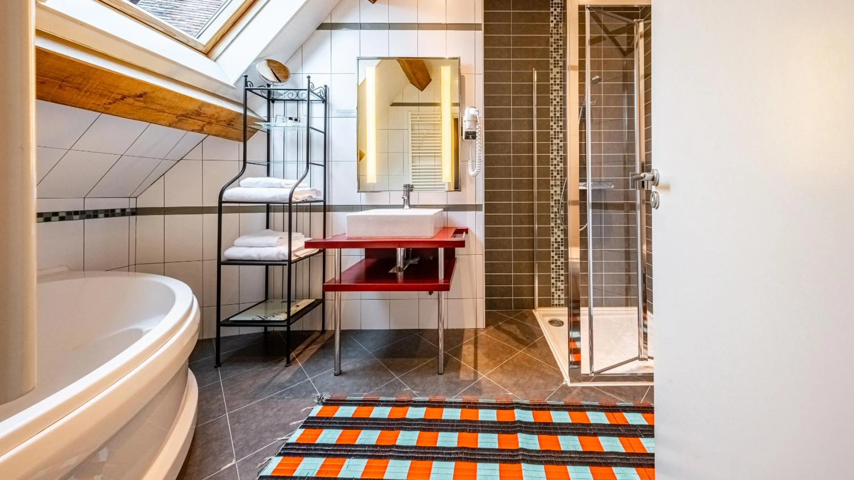 Bathroom in Hotel Relais De La Cote D'or