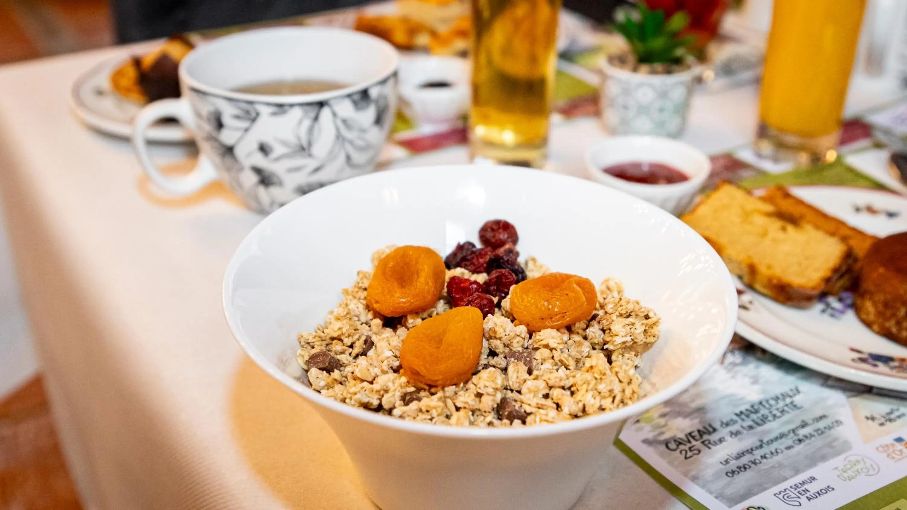 Breakfast in Hotel Relais De La Cote D'or