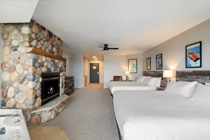 Family Room in Quarterdeck Resort Family Room in Quarterdeck Resort