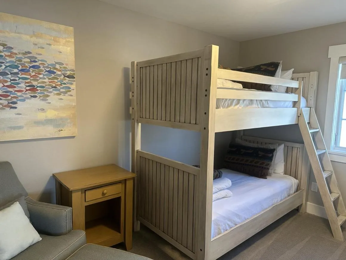 Bed in Quarterdeck Resort