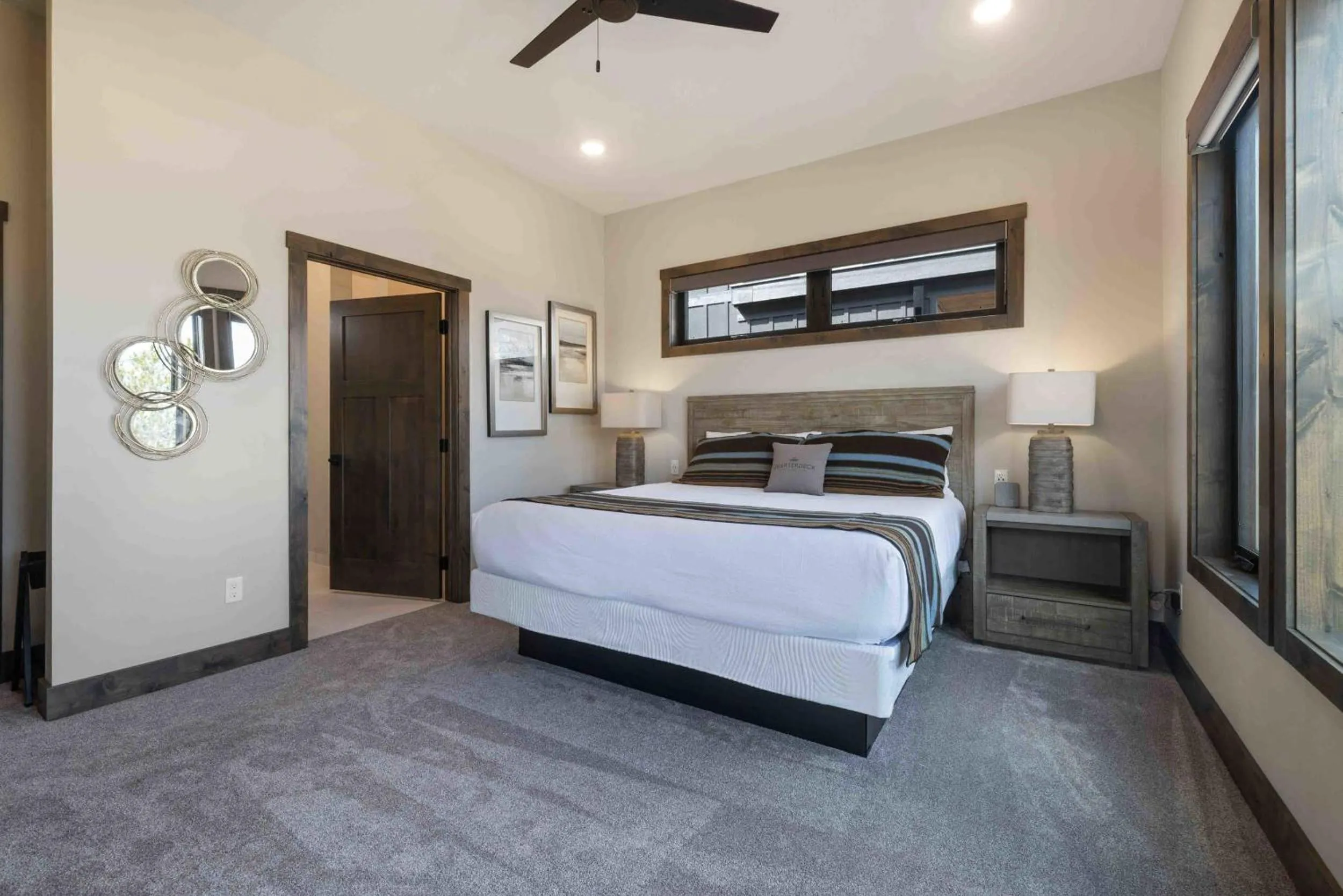 Bedroom, Bed in Quarterdeck Resort