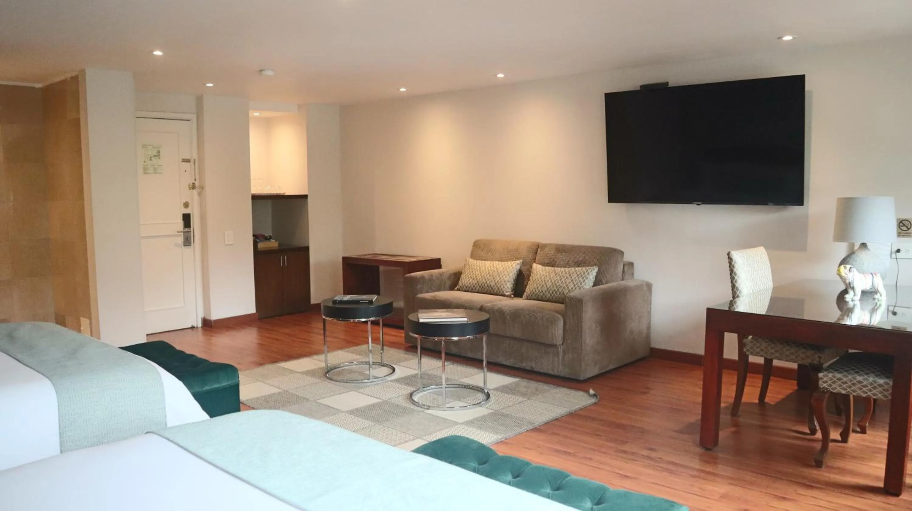 Living room in Hotel Portón de la Cabrera