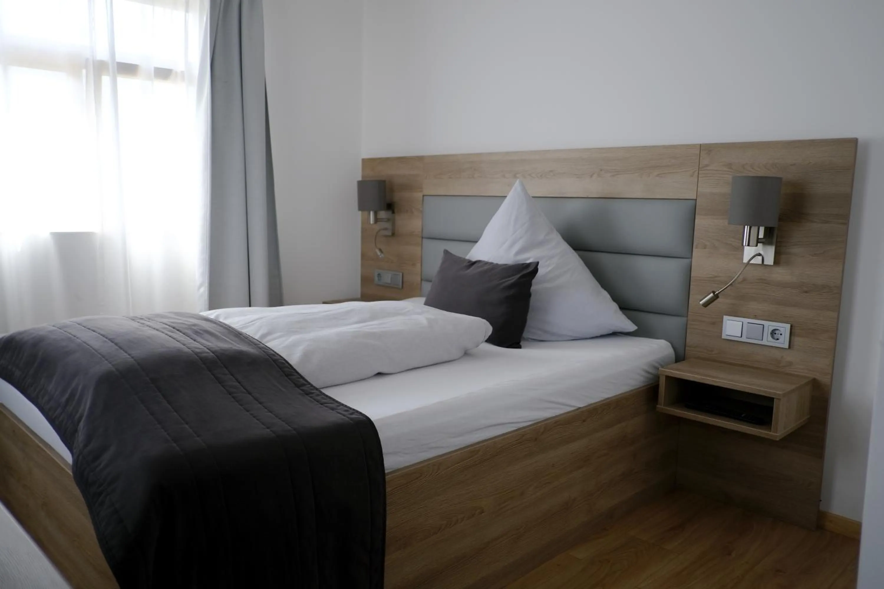 Photo of the whole room, Bed in Hotel & Restaurant Adler Ittendorf - 24h Self-CheckIn