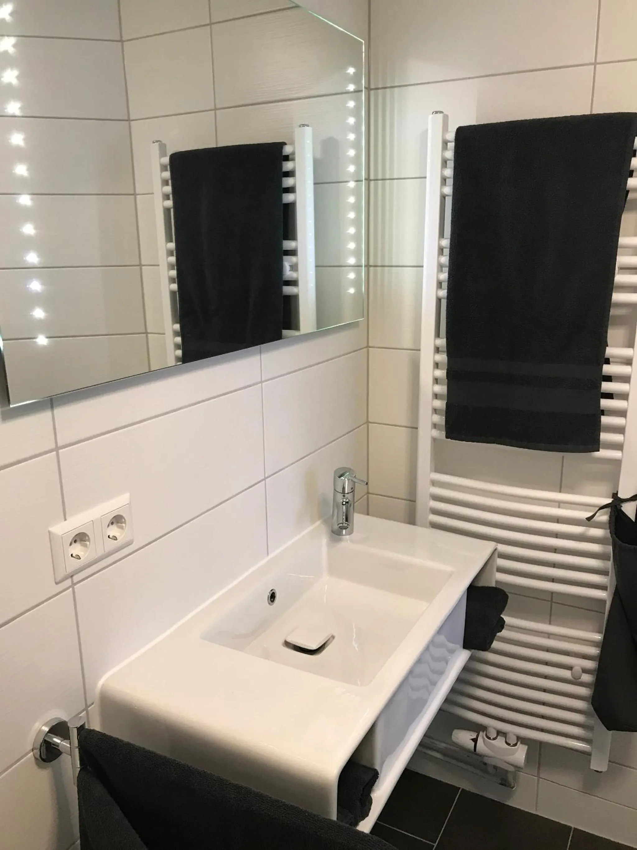 Bathroom in Hotel & Restaurant Adler Ittendorf - 24h Self-CheckIn