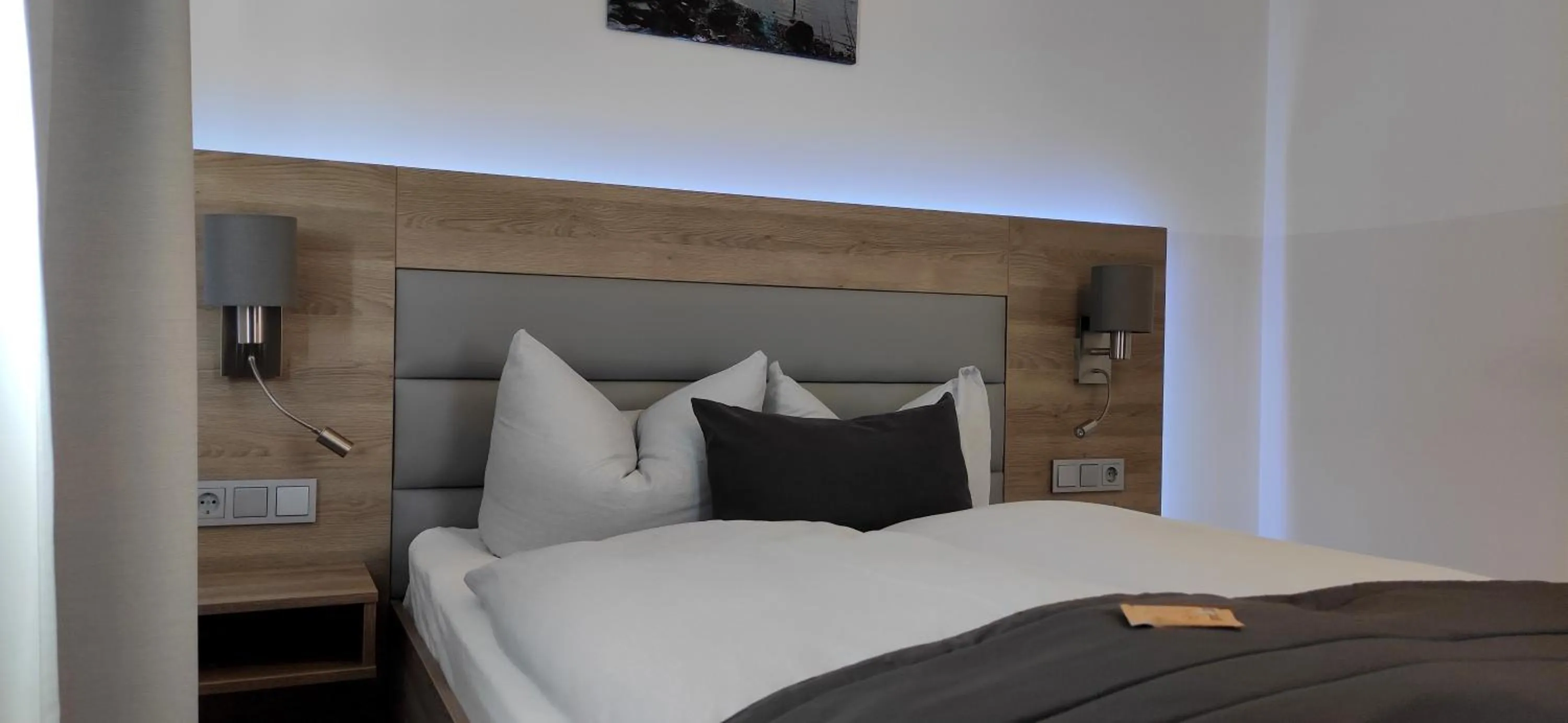 Photo of the whole room, Bed in Hotel & Restaurant Adler Ittendorf - 24h Self-CheckIn