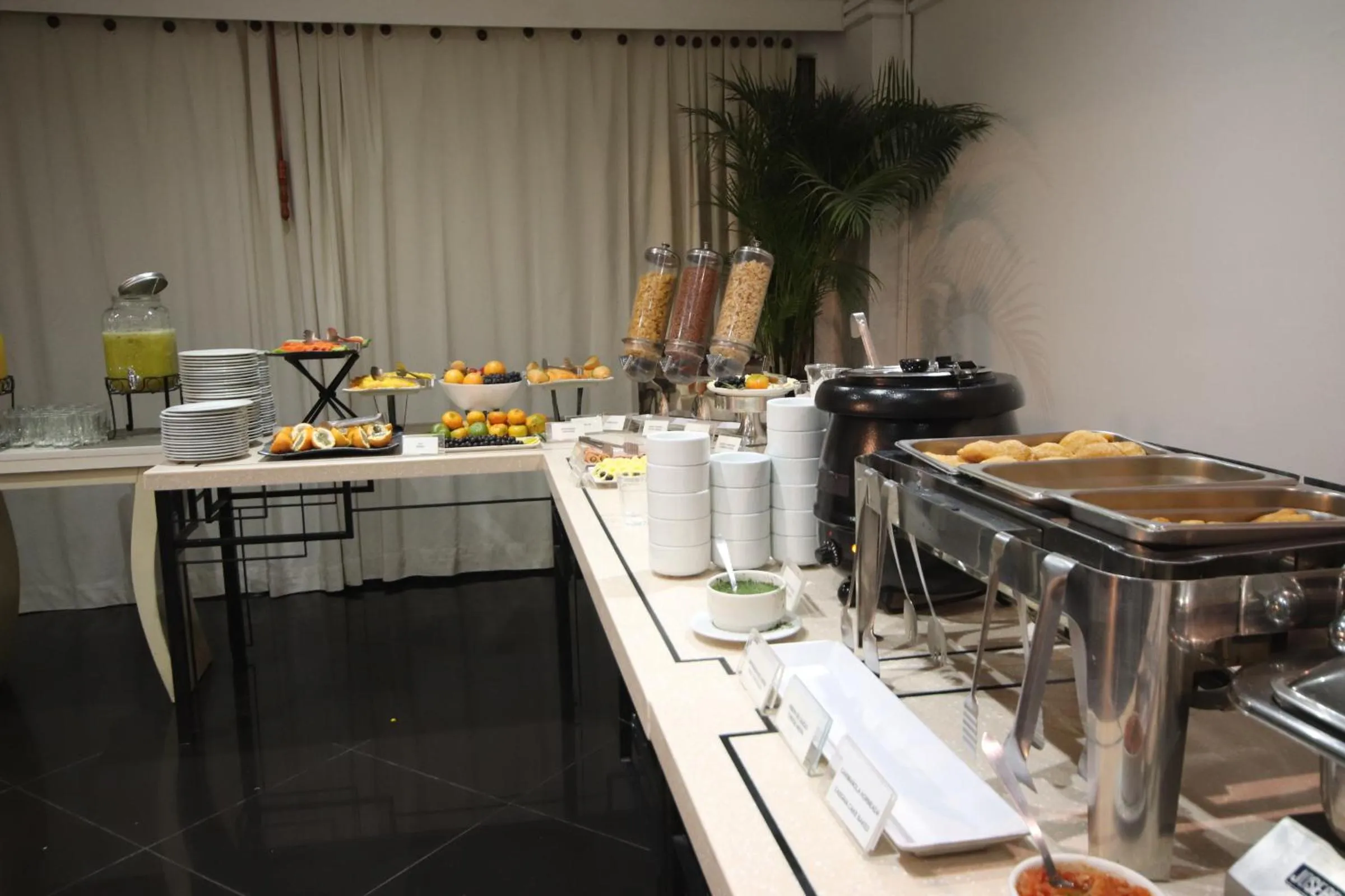 Coffee/tea facilities in Lancaster House