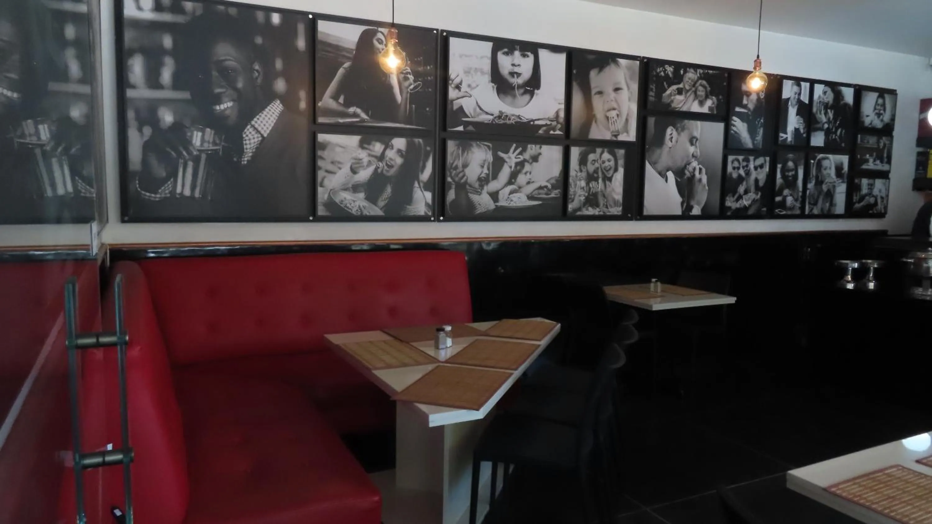 Restaurant/places to eat in Lancaster House