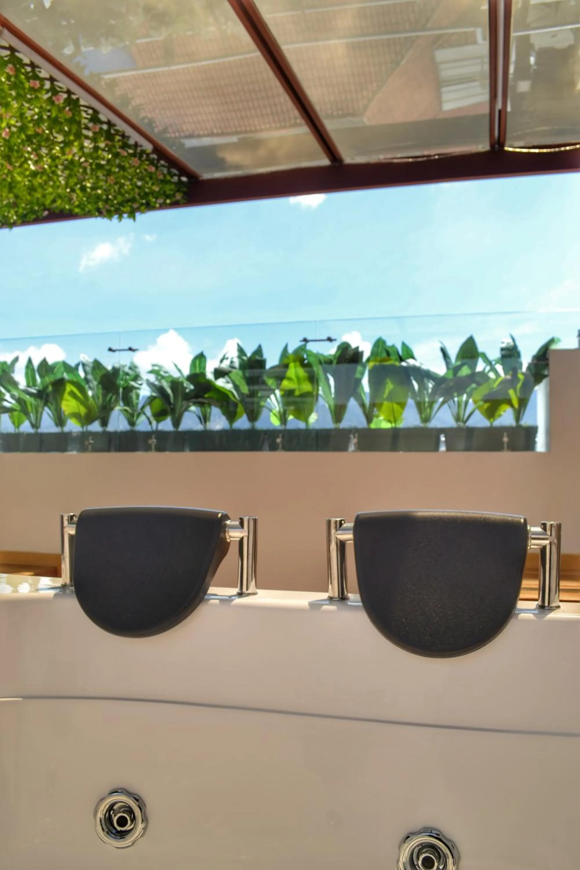 Hot Tub in Lancaster House