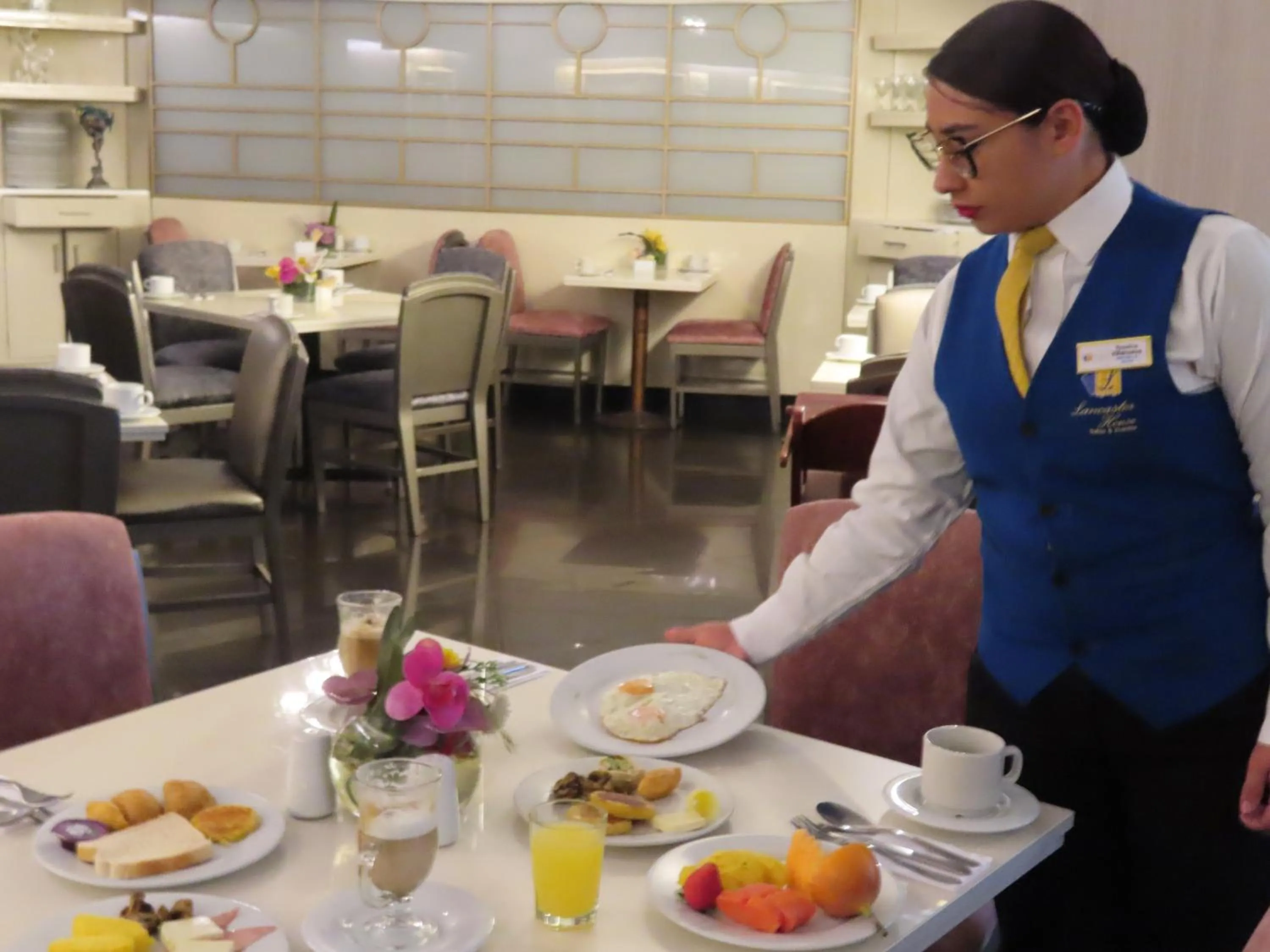 Restaurant/places to eat in Lancaster House