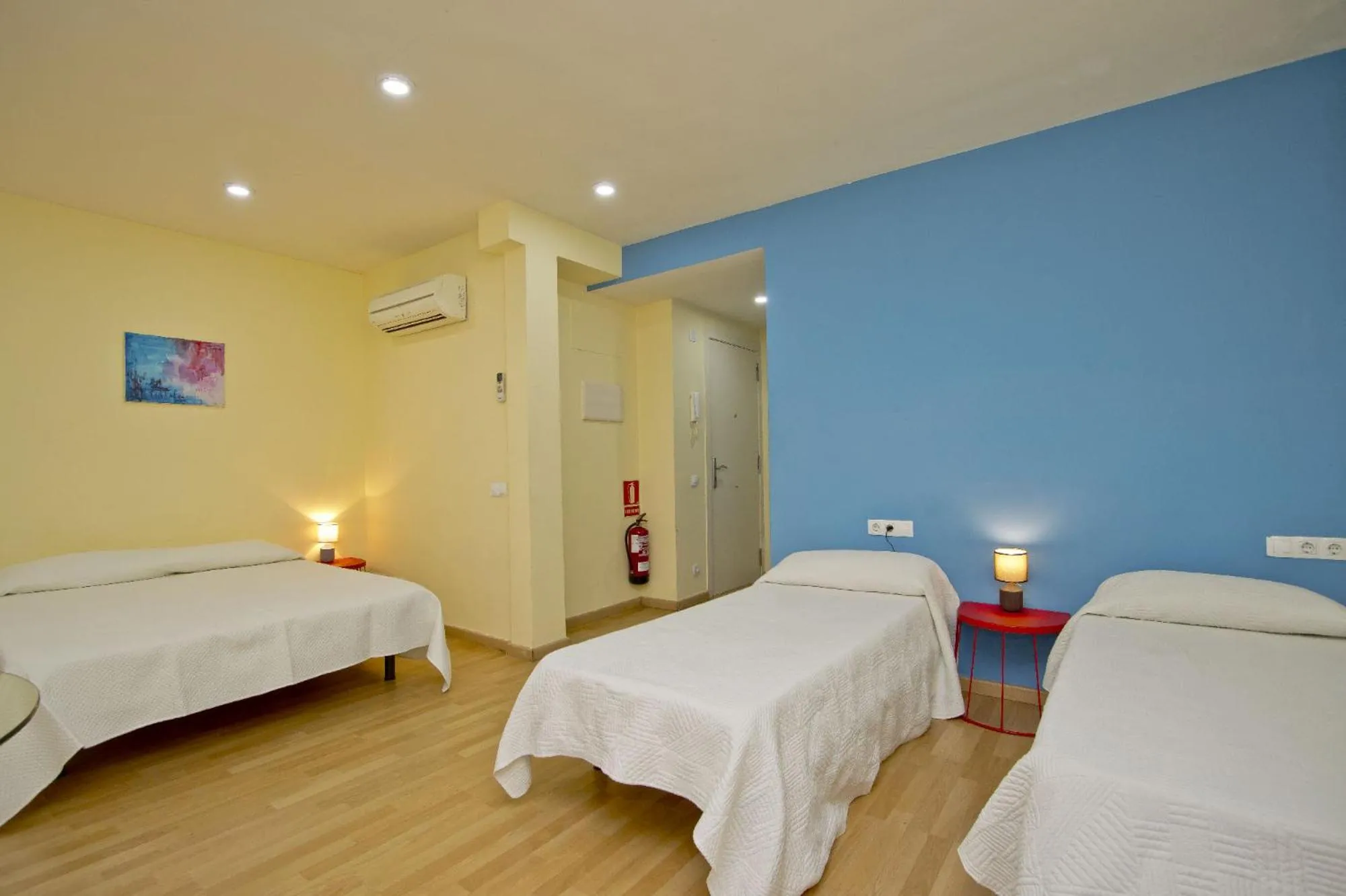 Bed in Barcelona City Apartment