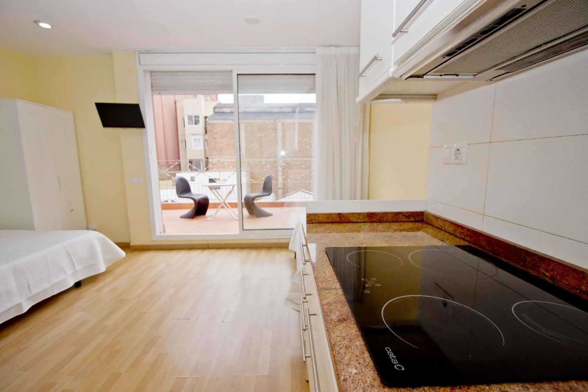 Bed in Barcelona City Apartment