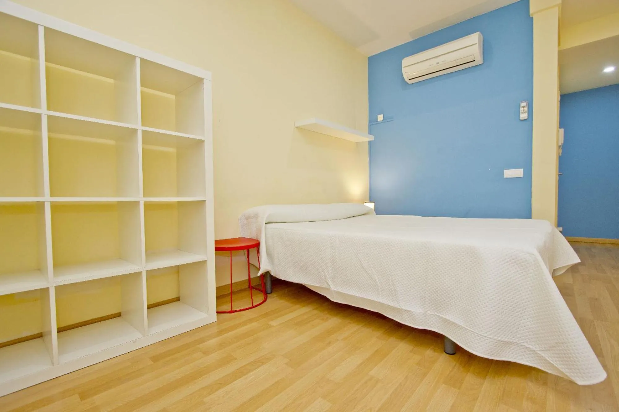 Bed in Barcelona City Apartment