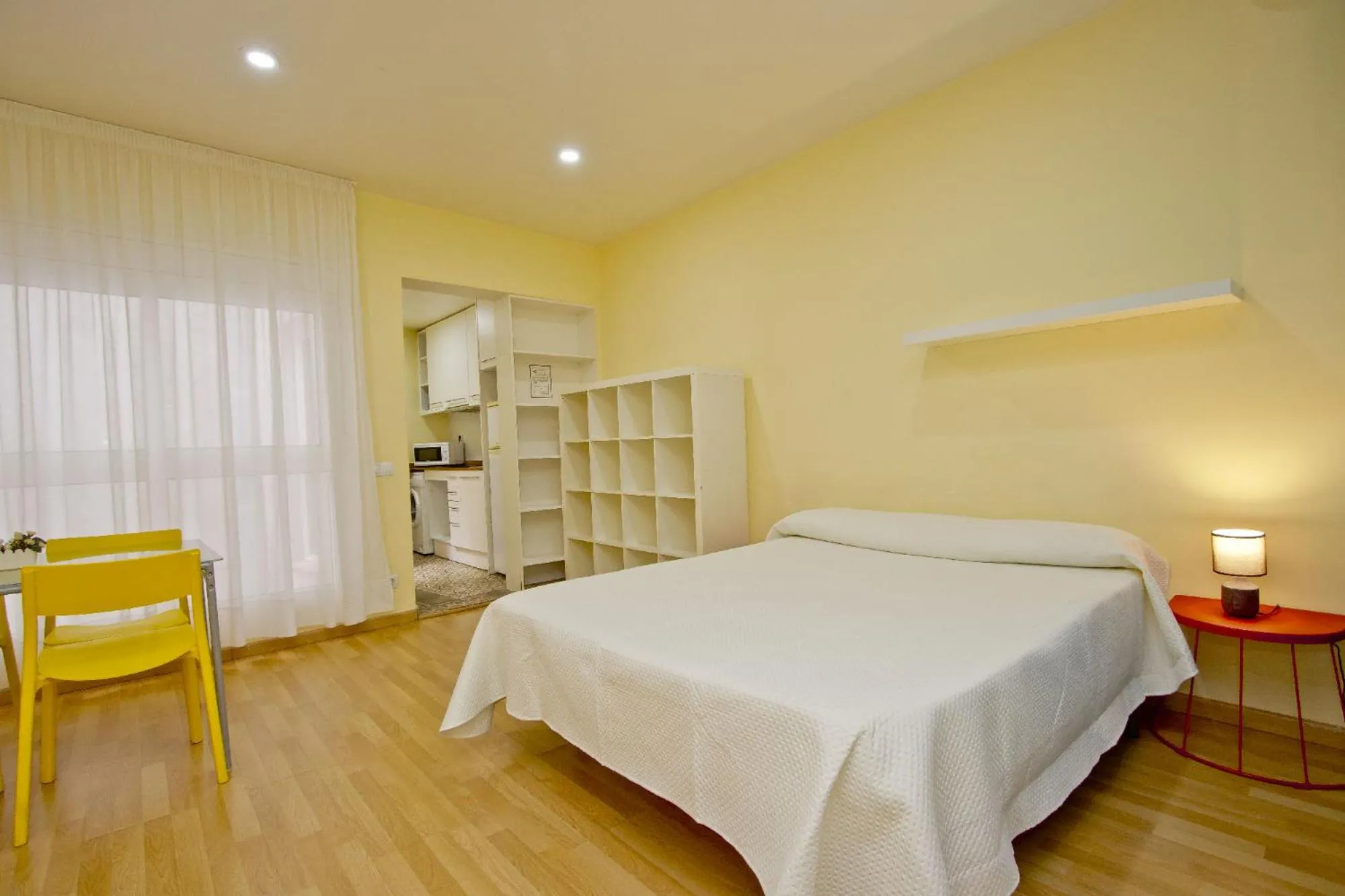 Bed in Barcelona City Apartment