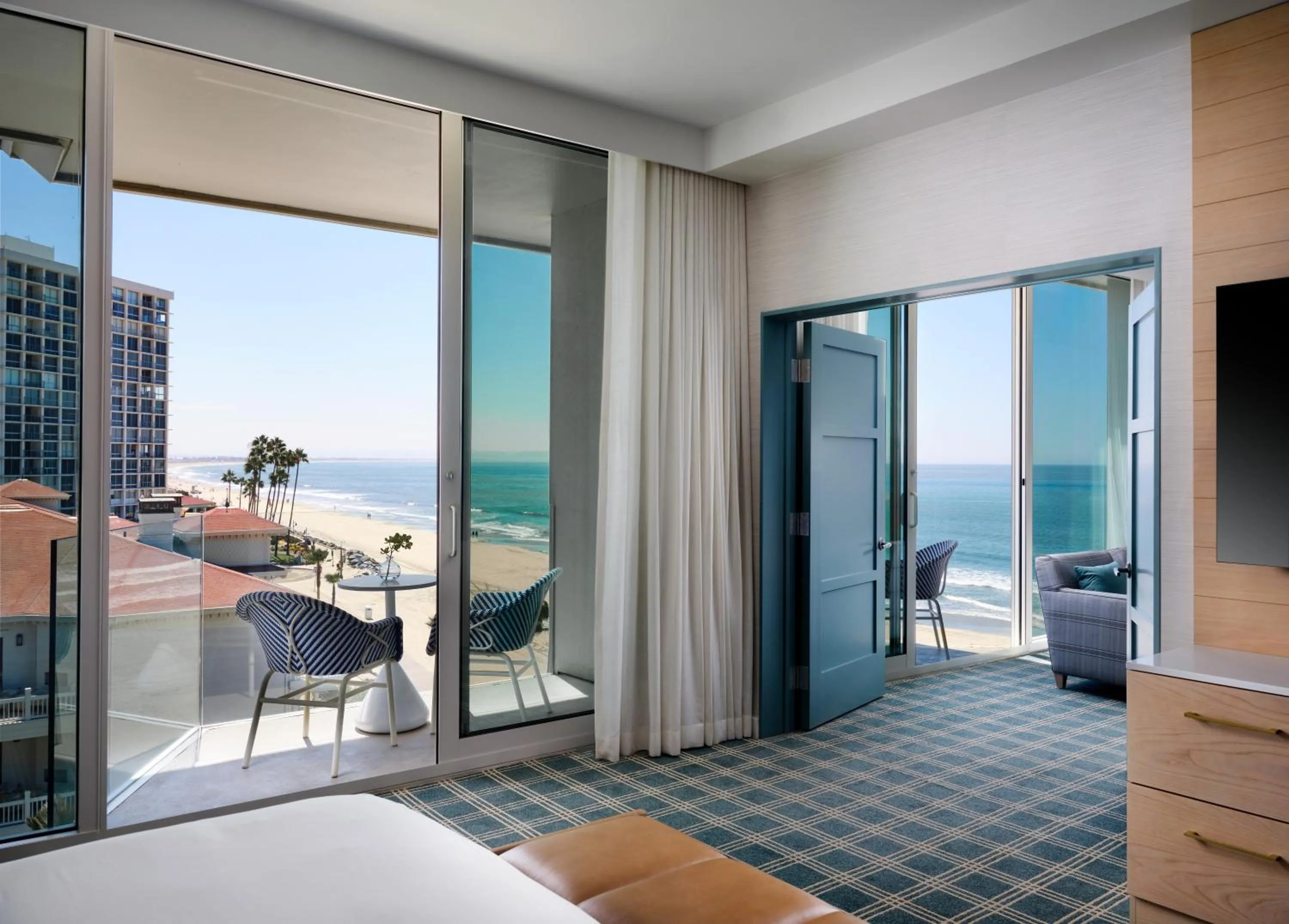 View (from property/room), Bed in Hotel del Coronado, Curio Collection by Hilton