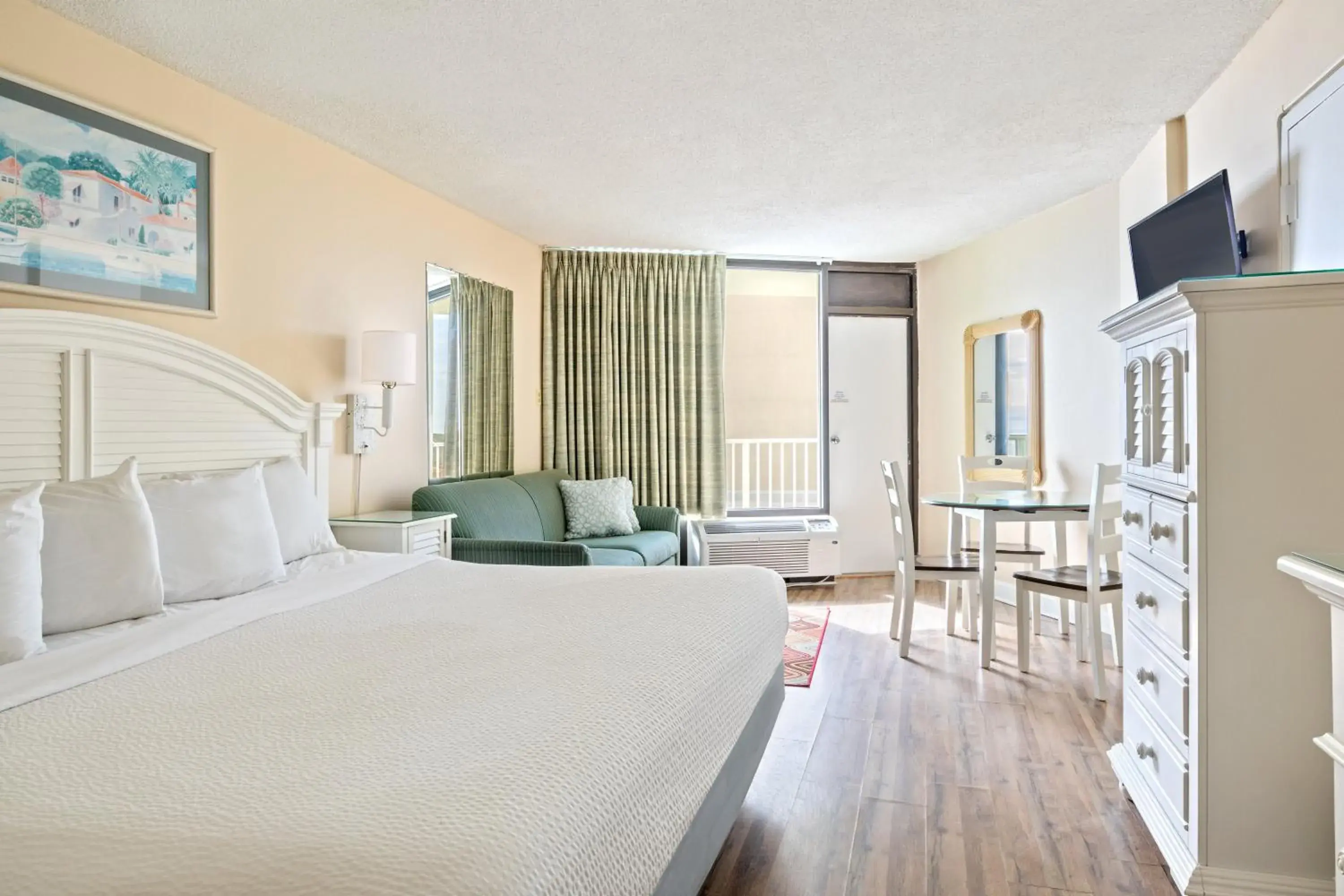 Oceanview King Studio in Caravelle Resort Oceanview King Studio in Caravelle Resort