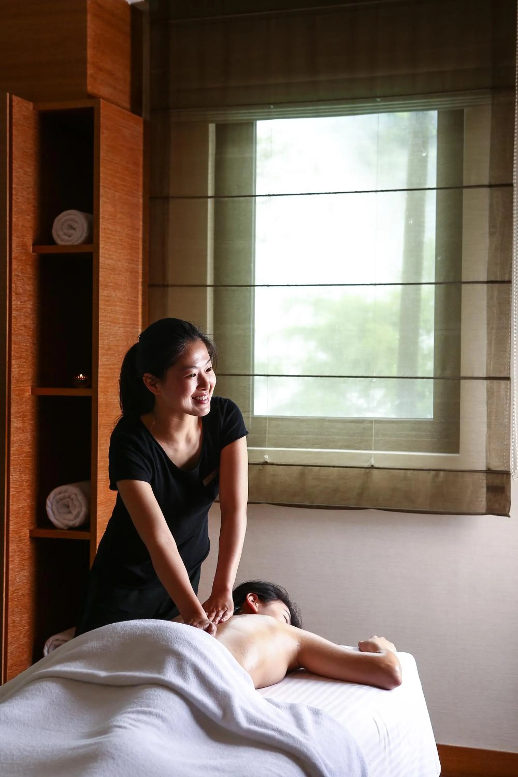 Massage in Villa 32 (Guests must be 16+)