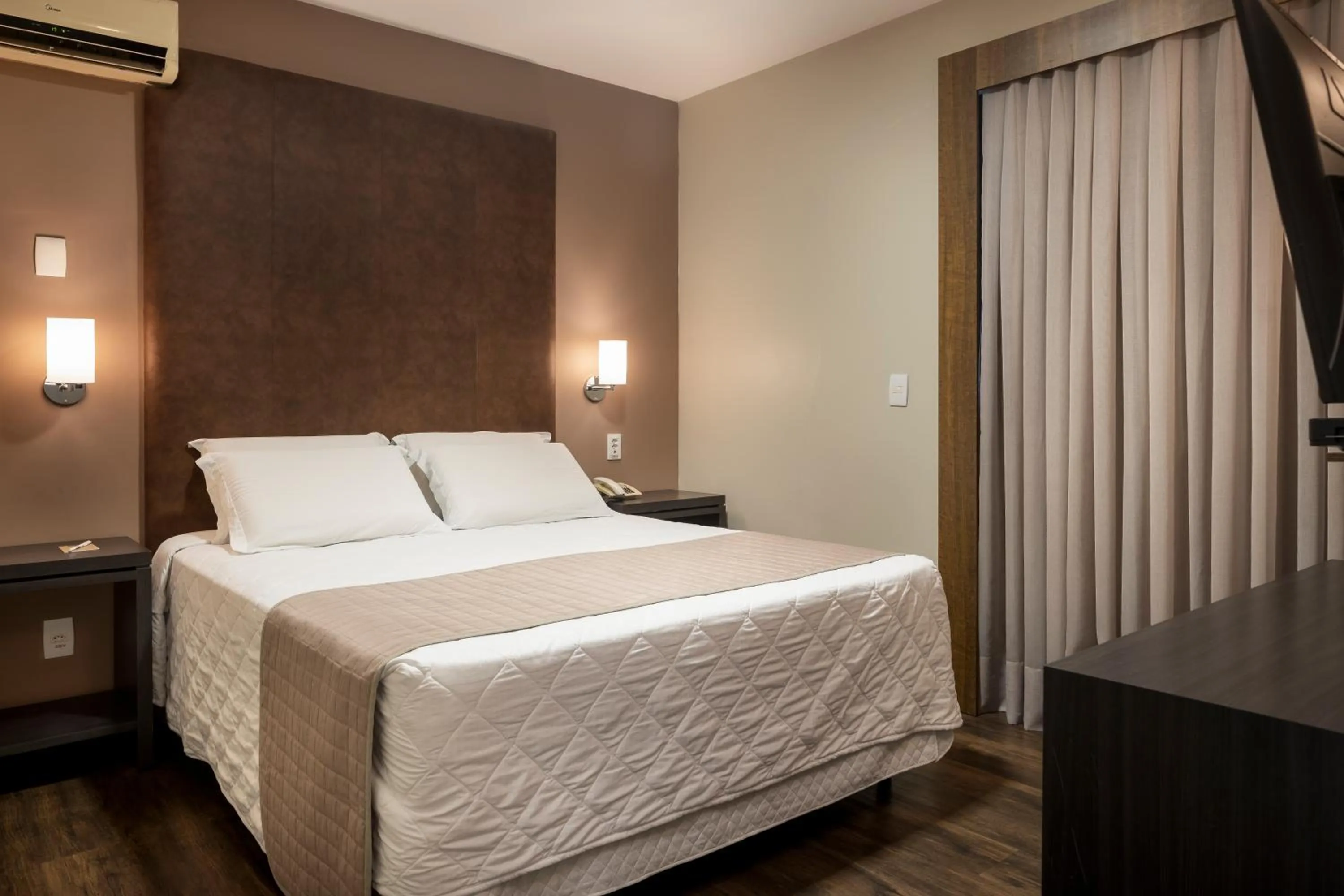 Bed in Porto da Ilha Hotel