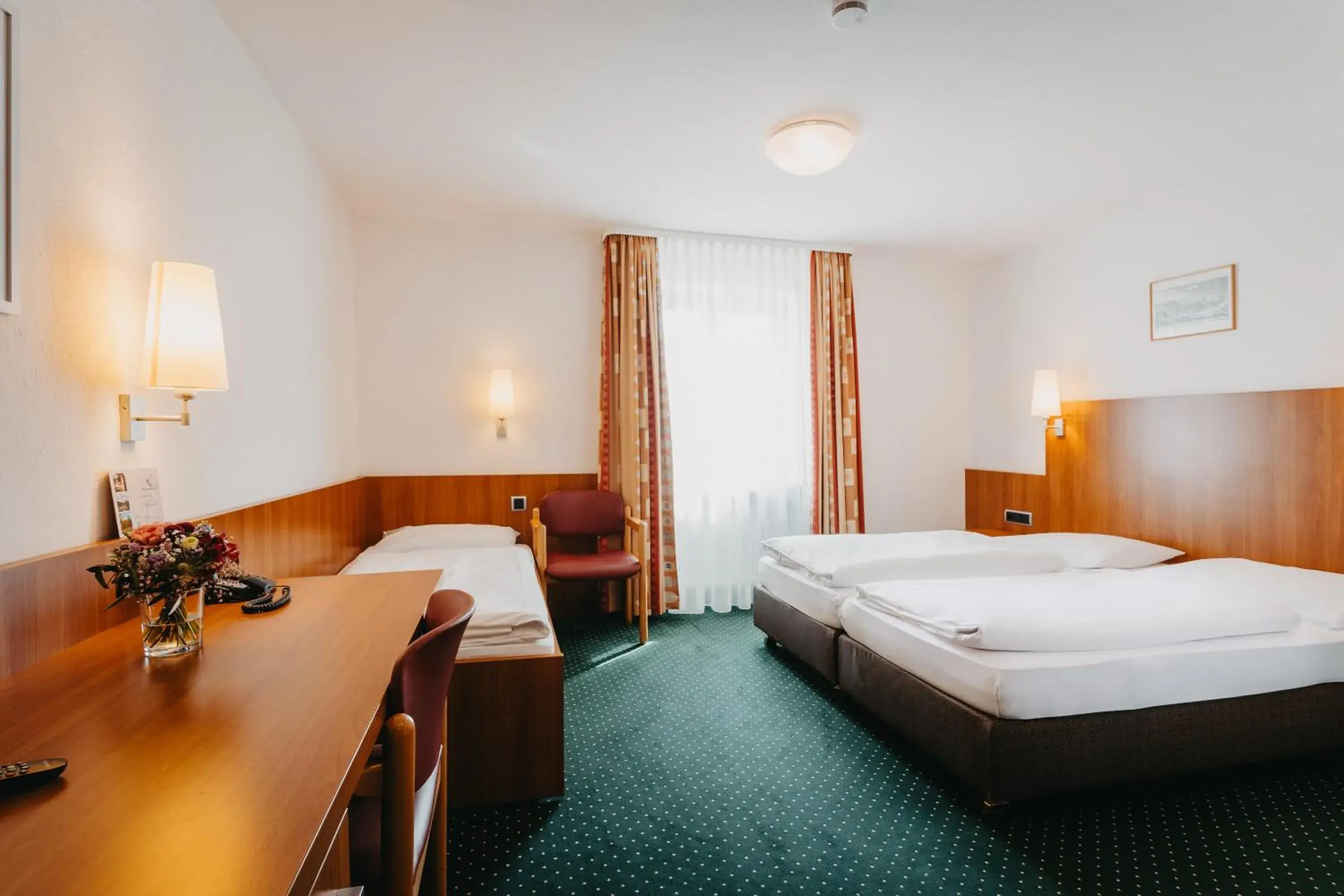 Triple Room in Hirschenwirt Triple Room in Hirschenwirt