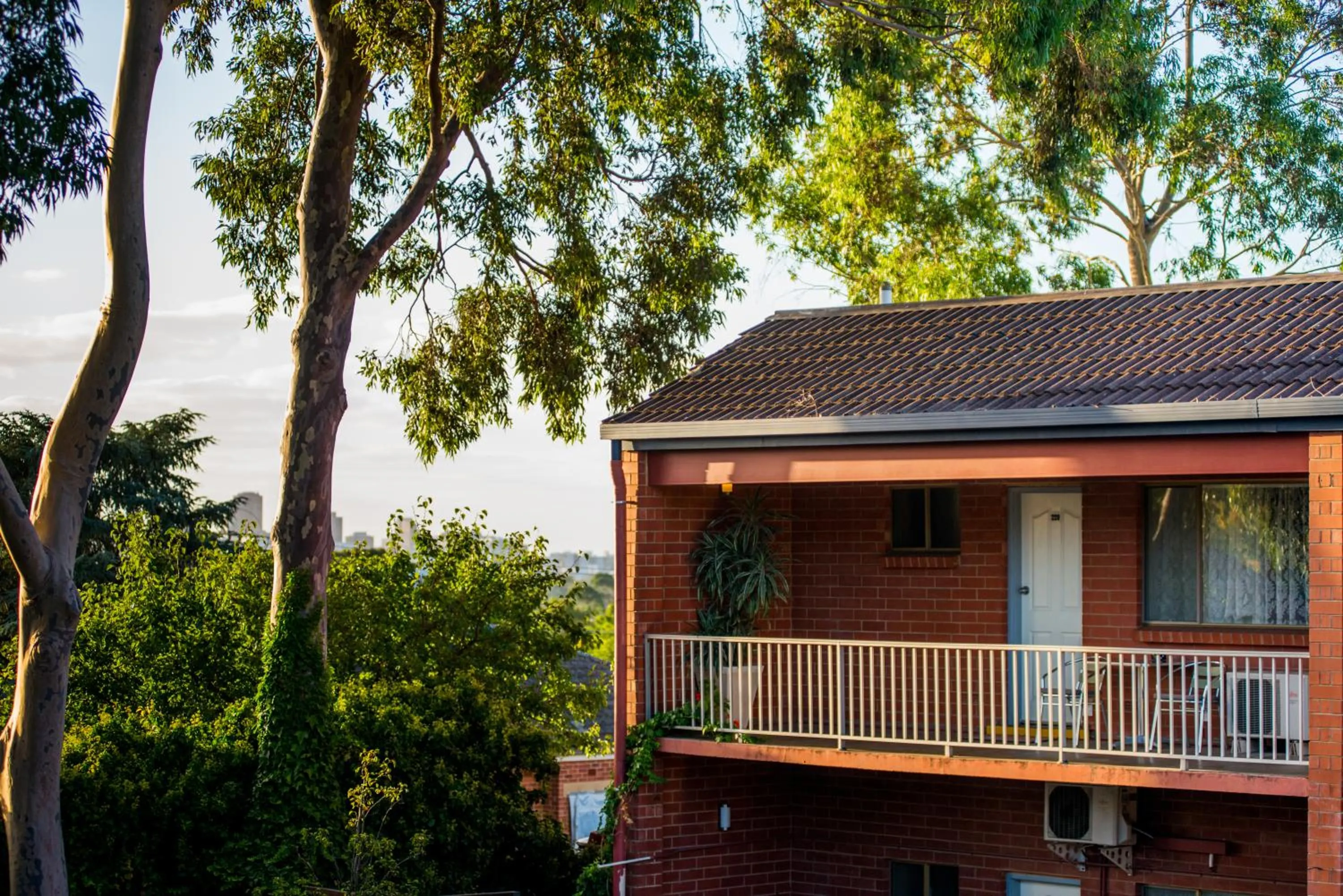 Property building in Adelaide Granada Motor Inn