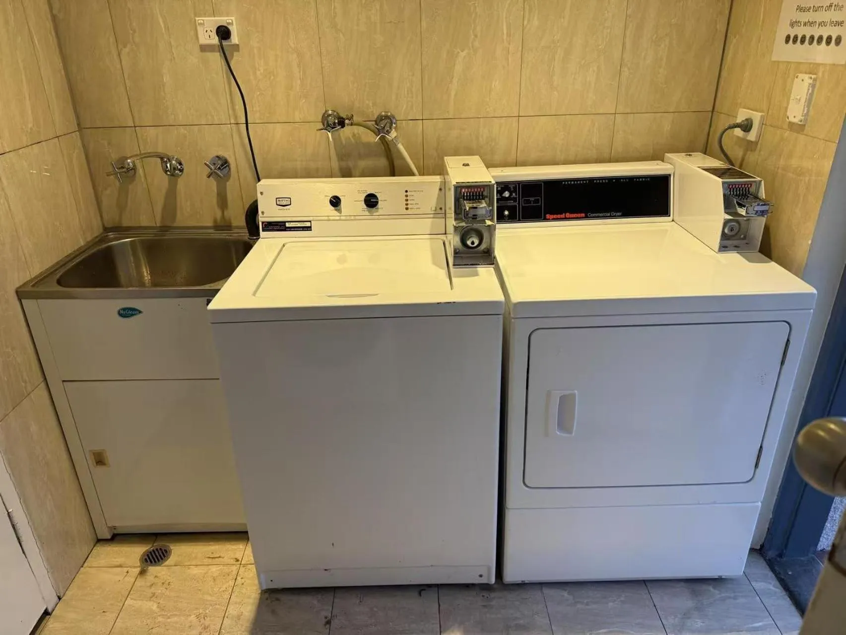 laundry in Adelaide Granada Motor Inn