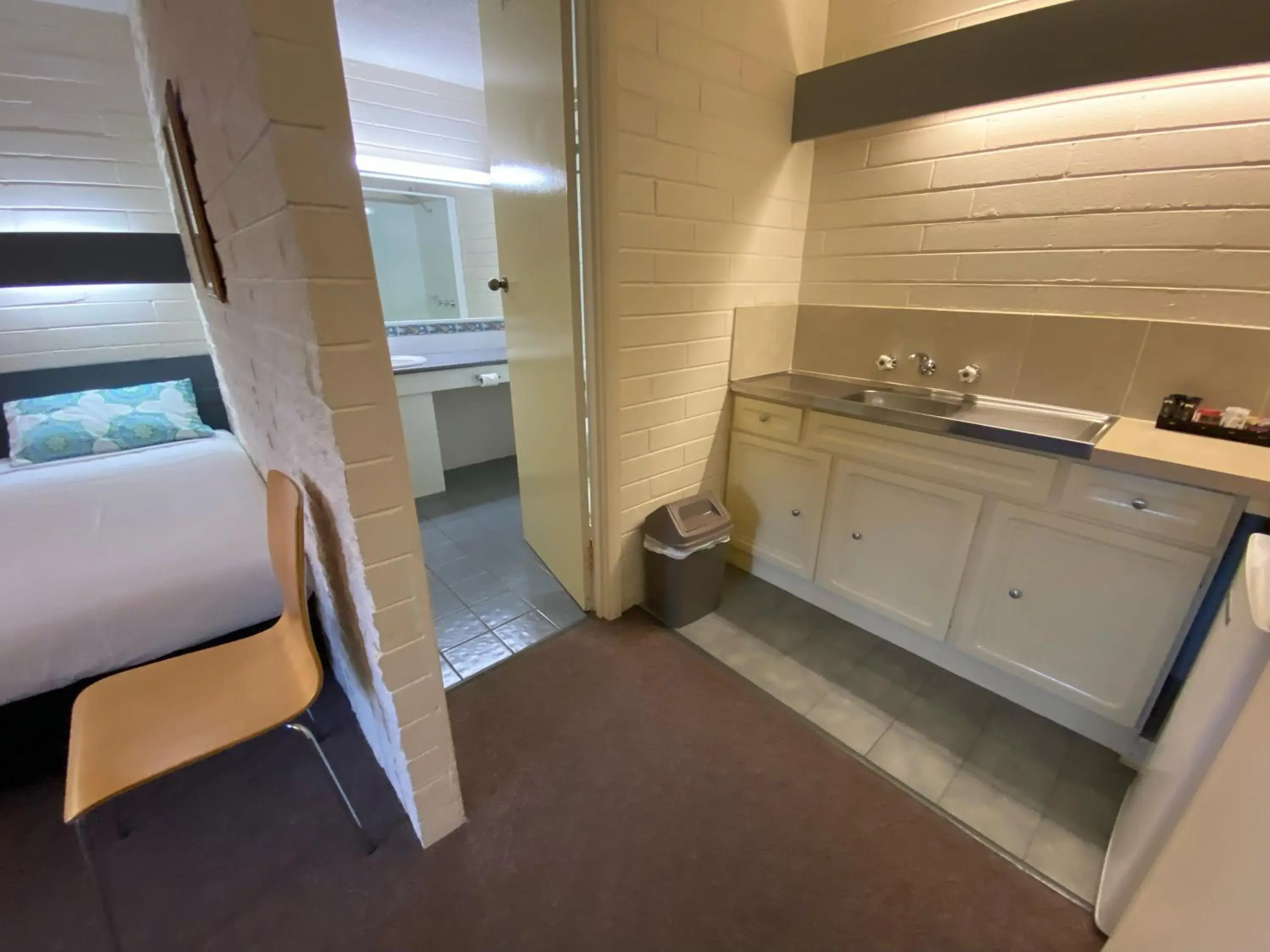 Twin Room in Mahogany Motel Warrnambool Twin Room in Mahogany Motel Warrnambool