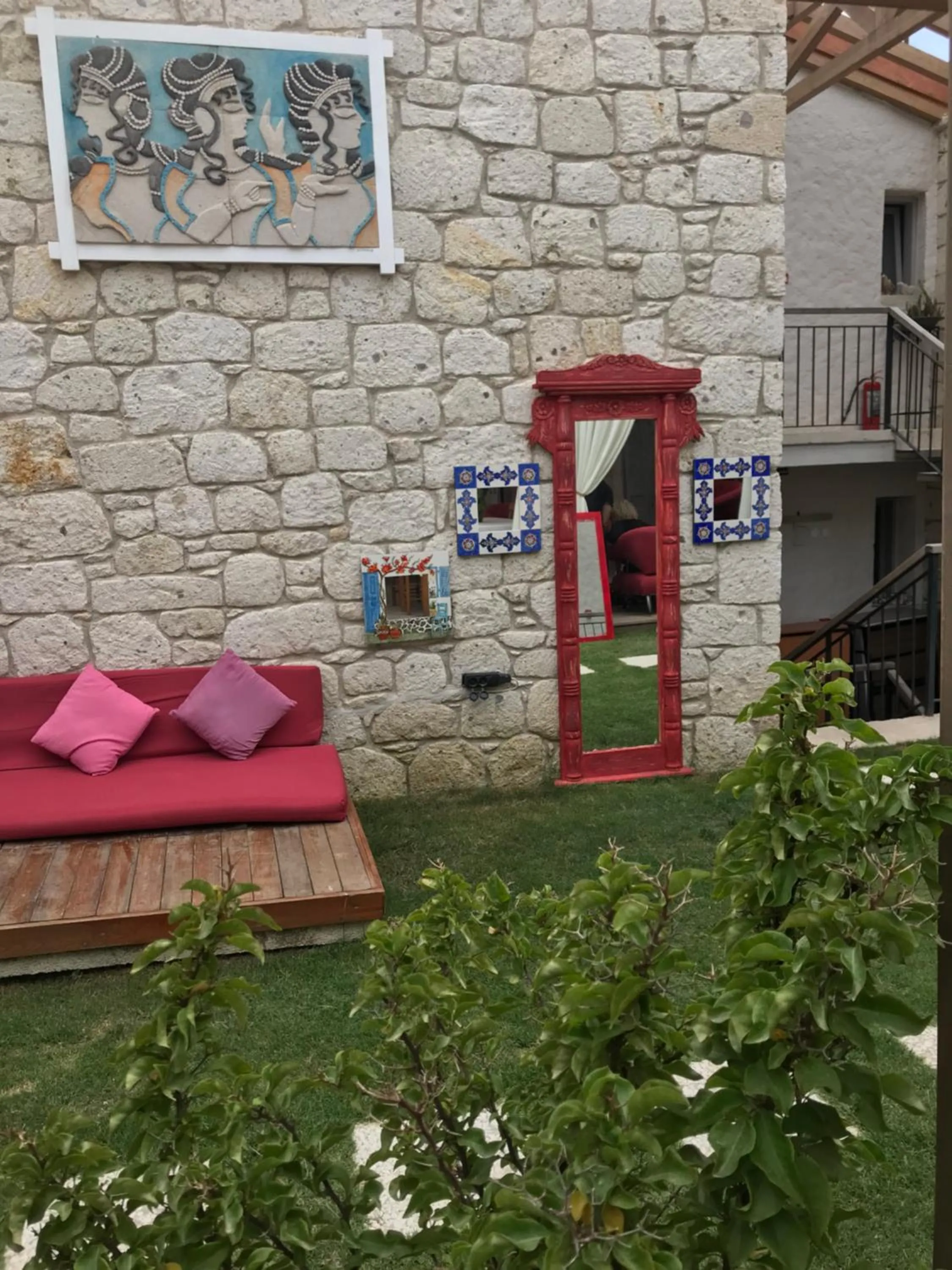 Property building in Çona Otel