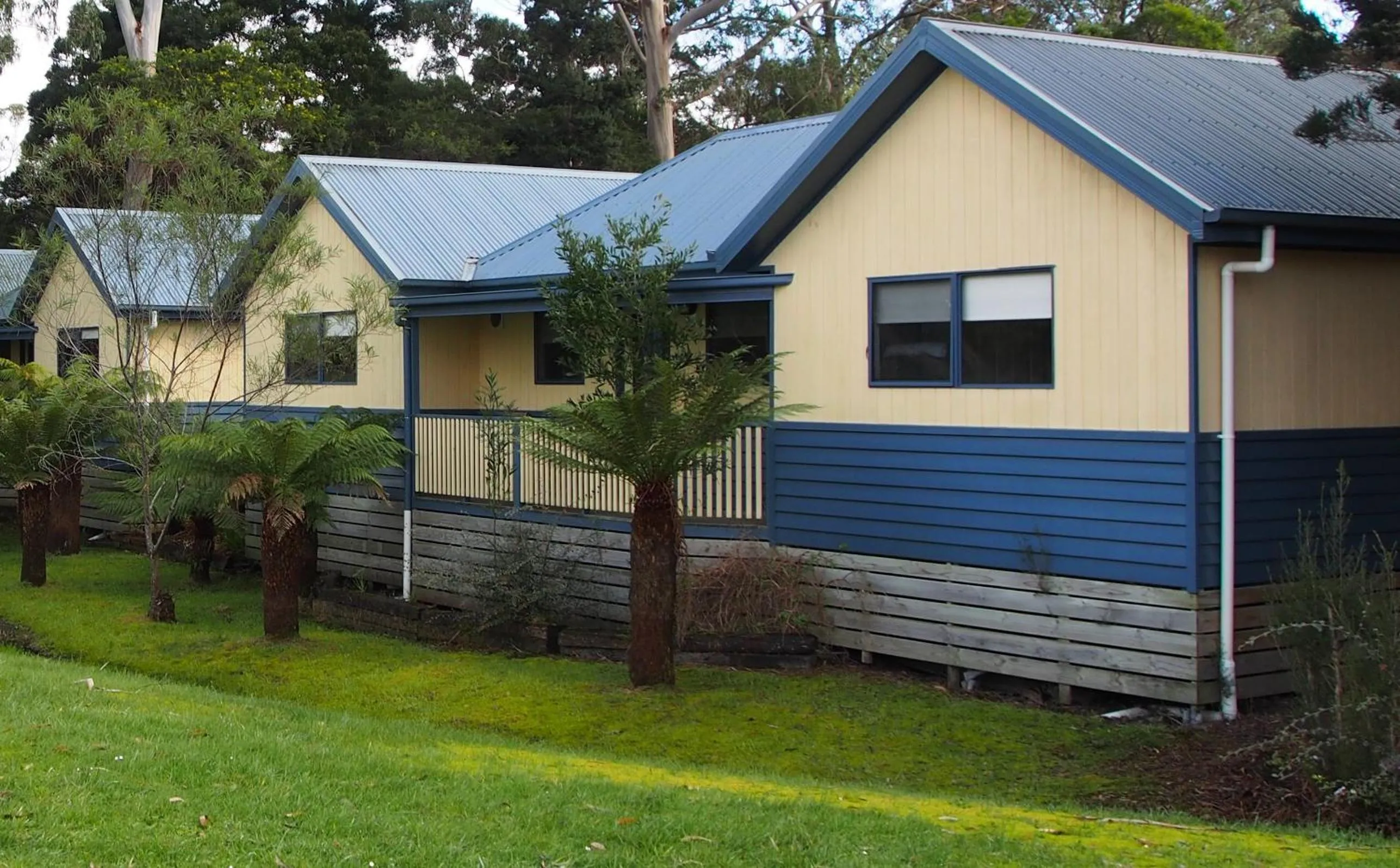 Property building in Strahan Retreat Holiday Park