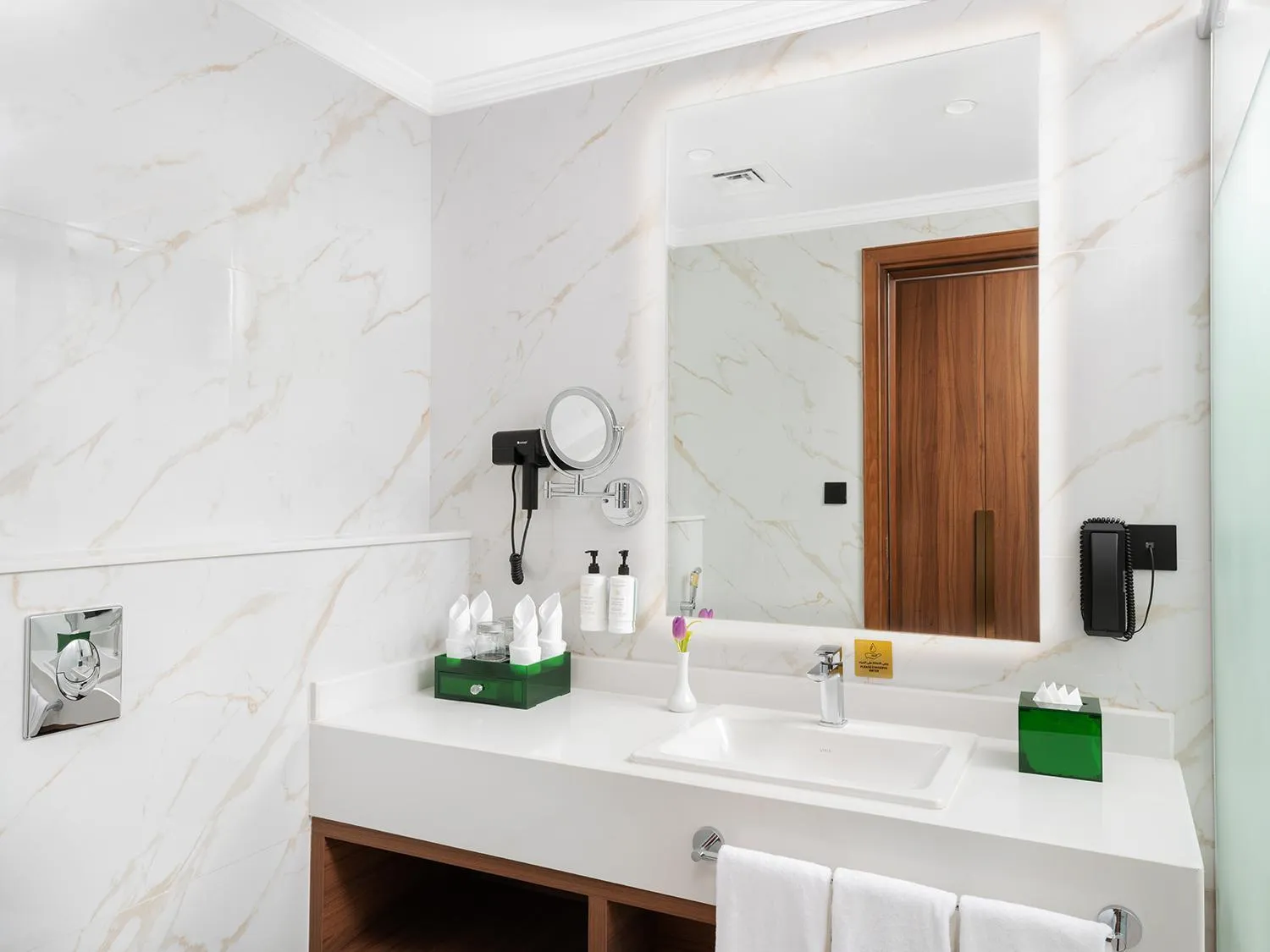 Bathroom in Elaf Taiba Hotel