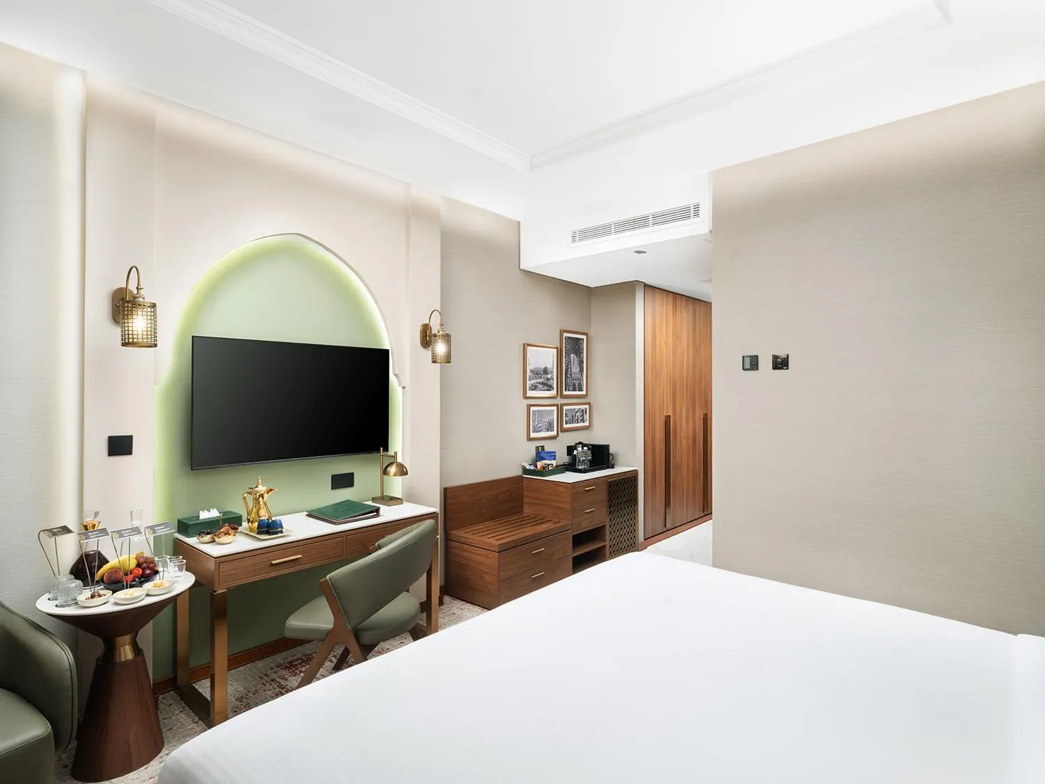 Bed in Elaf Taiba Hotel