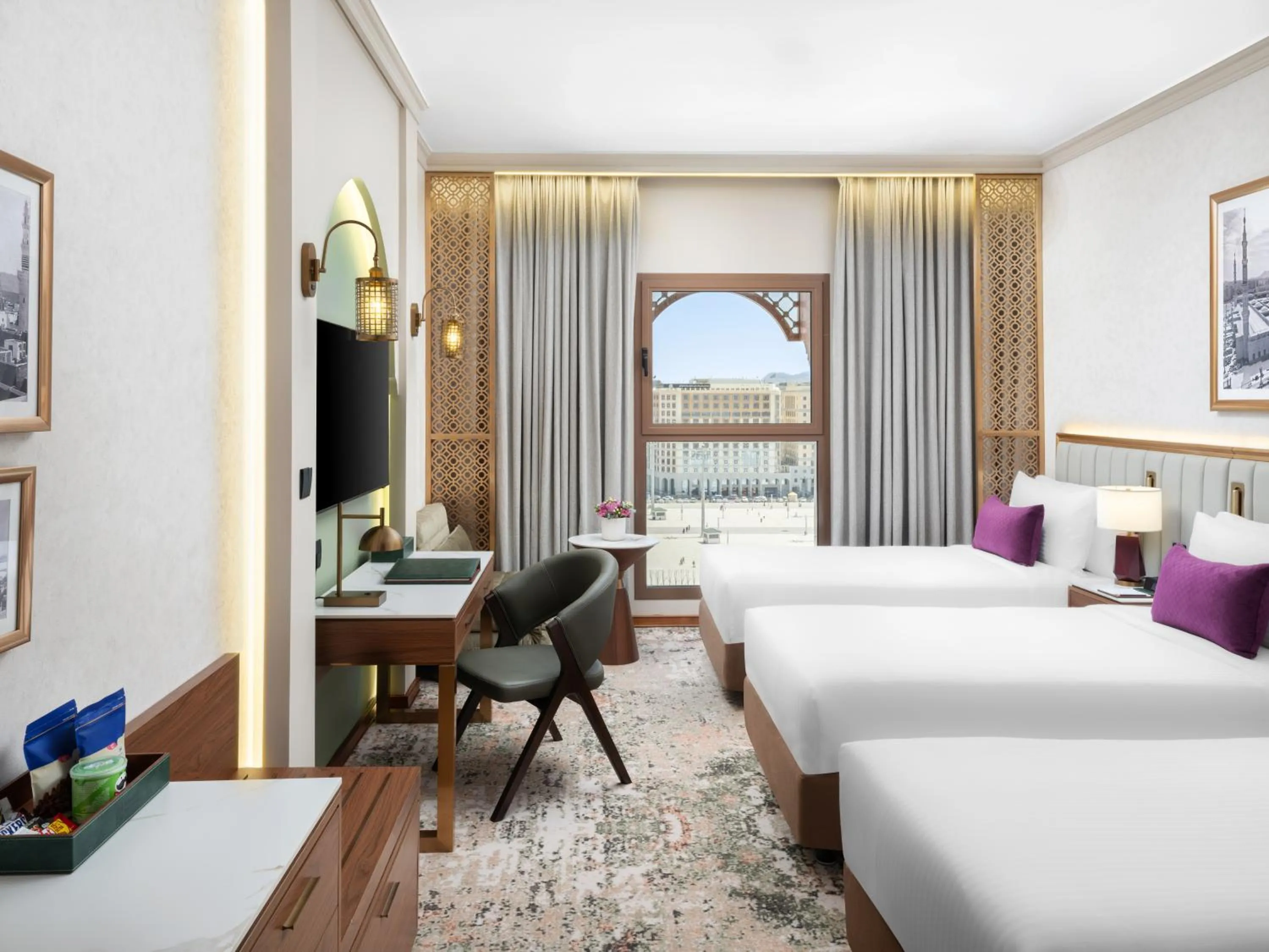 Bed in Elaf Taiba Hotel