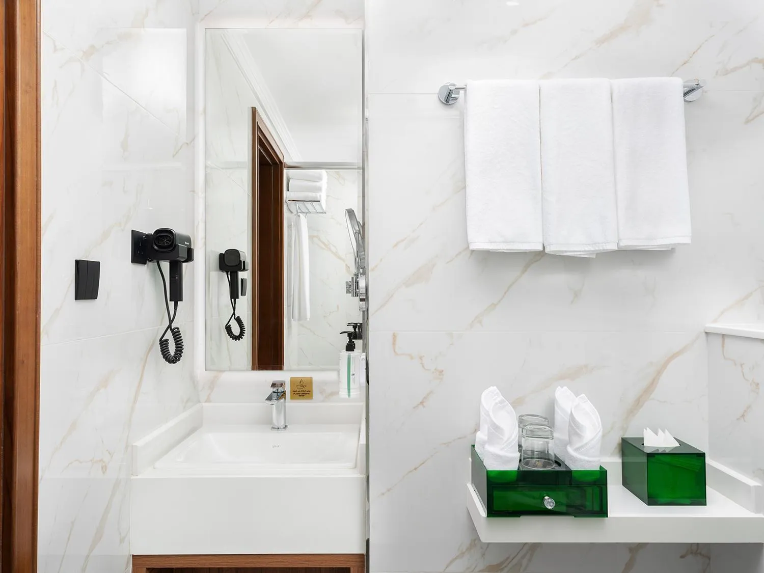 Bathroom in Elaf Taiba Hotel