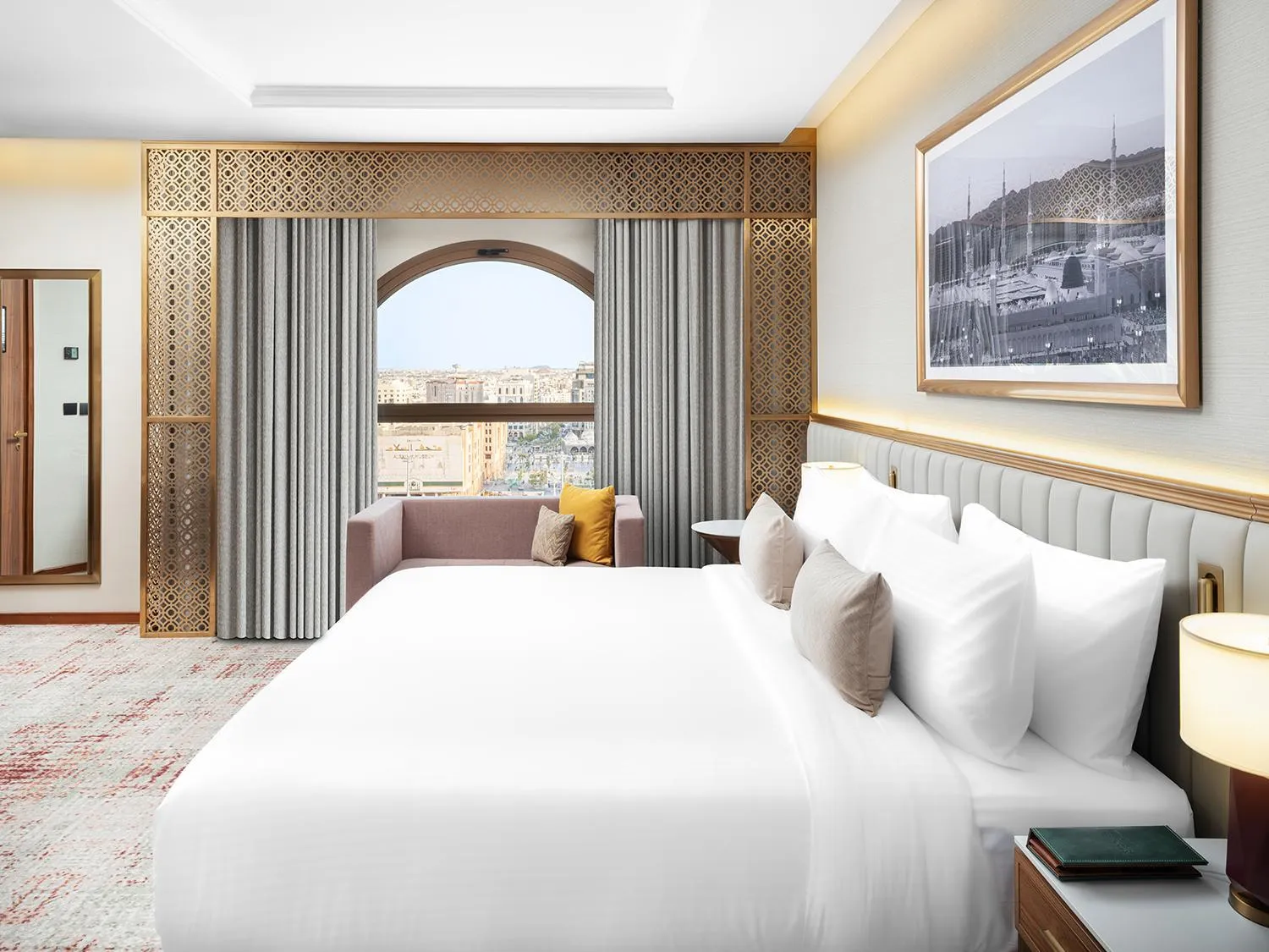 Bedroom, Bed in Elaf Taiba Hotel