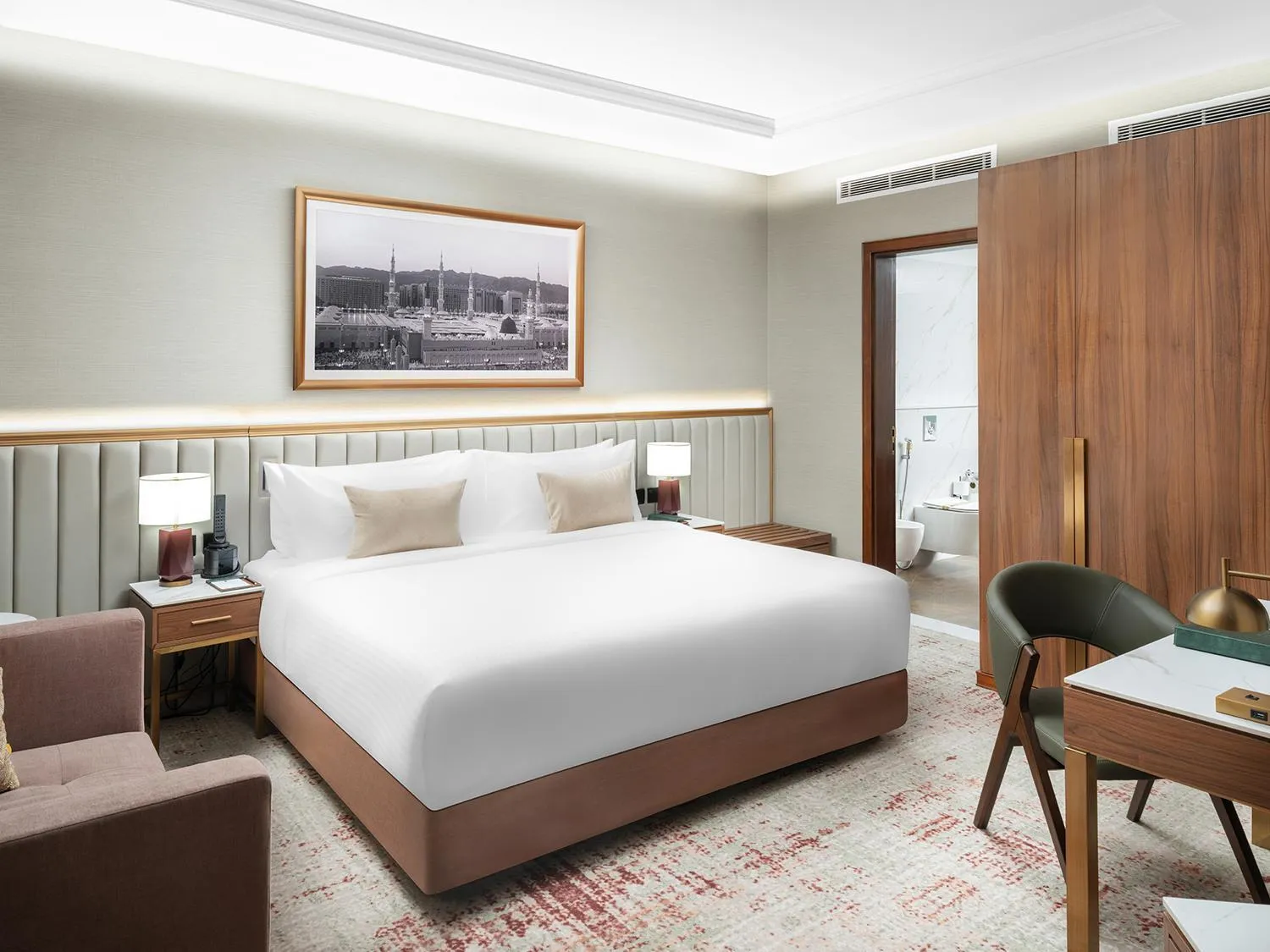 Bedroom, Bed in Elaf Taiba Hotel