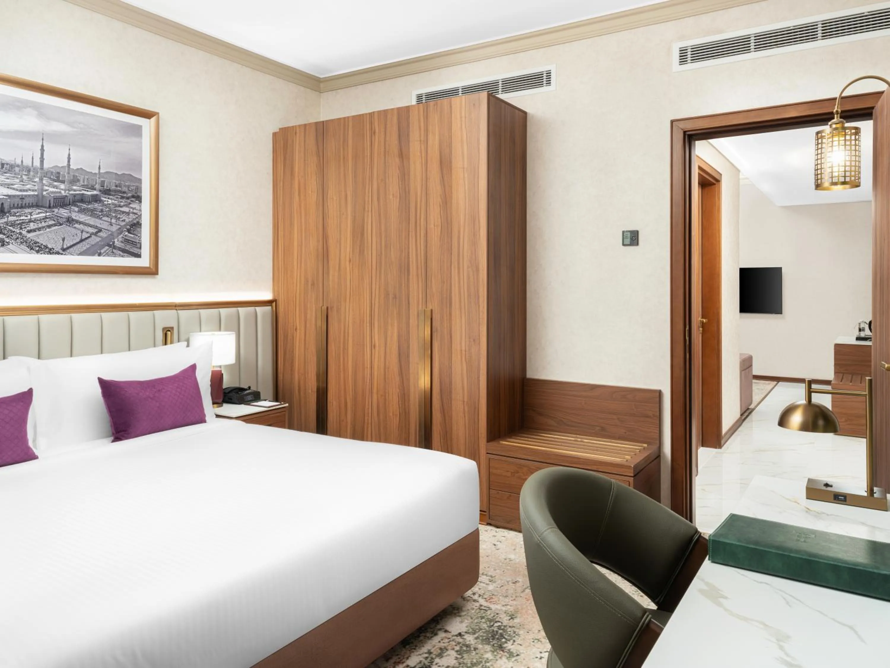 Bed in Elaf Taiba Hotel