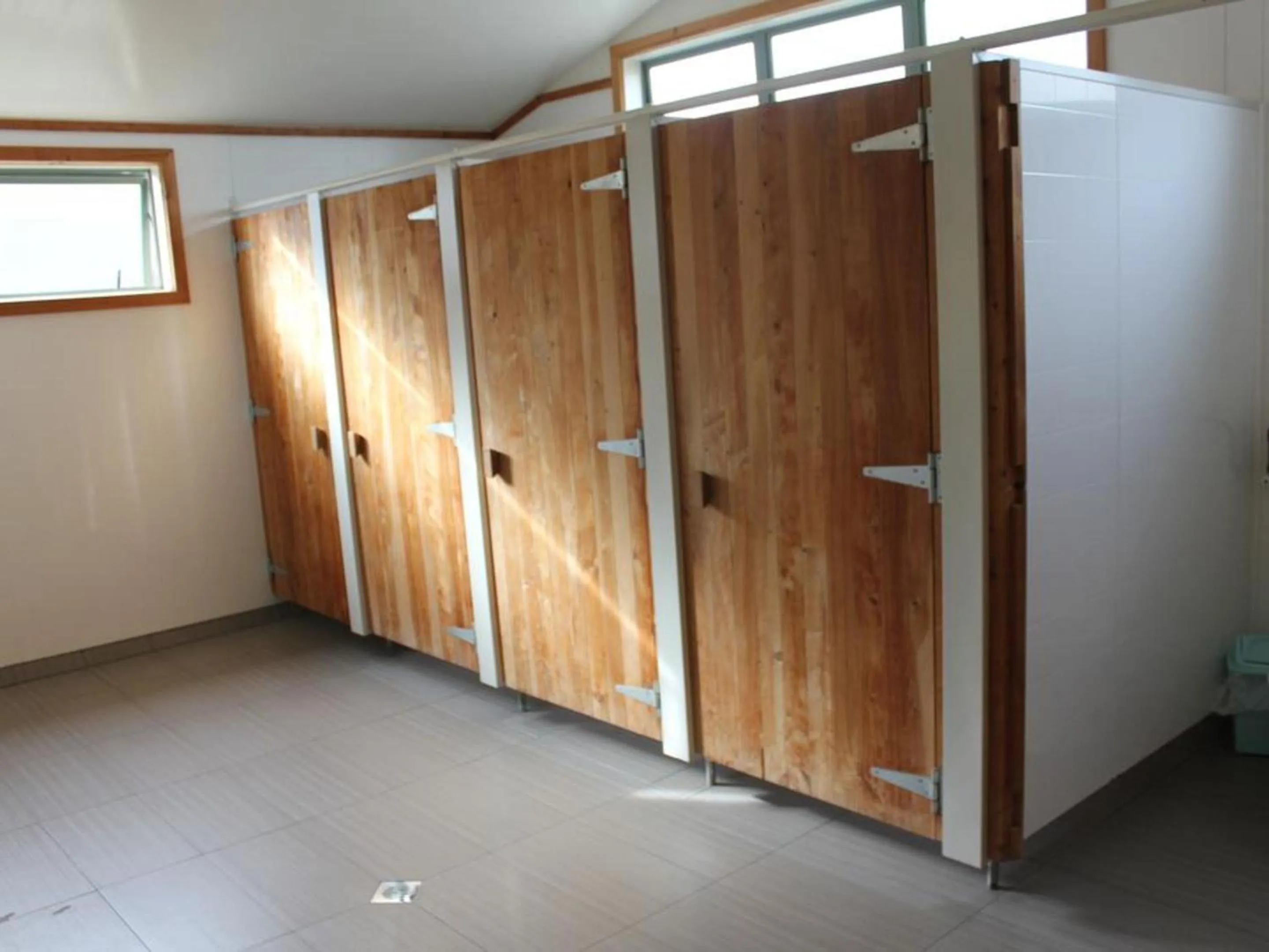 Shower in Alpine-Pacific Holiday Park