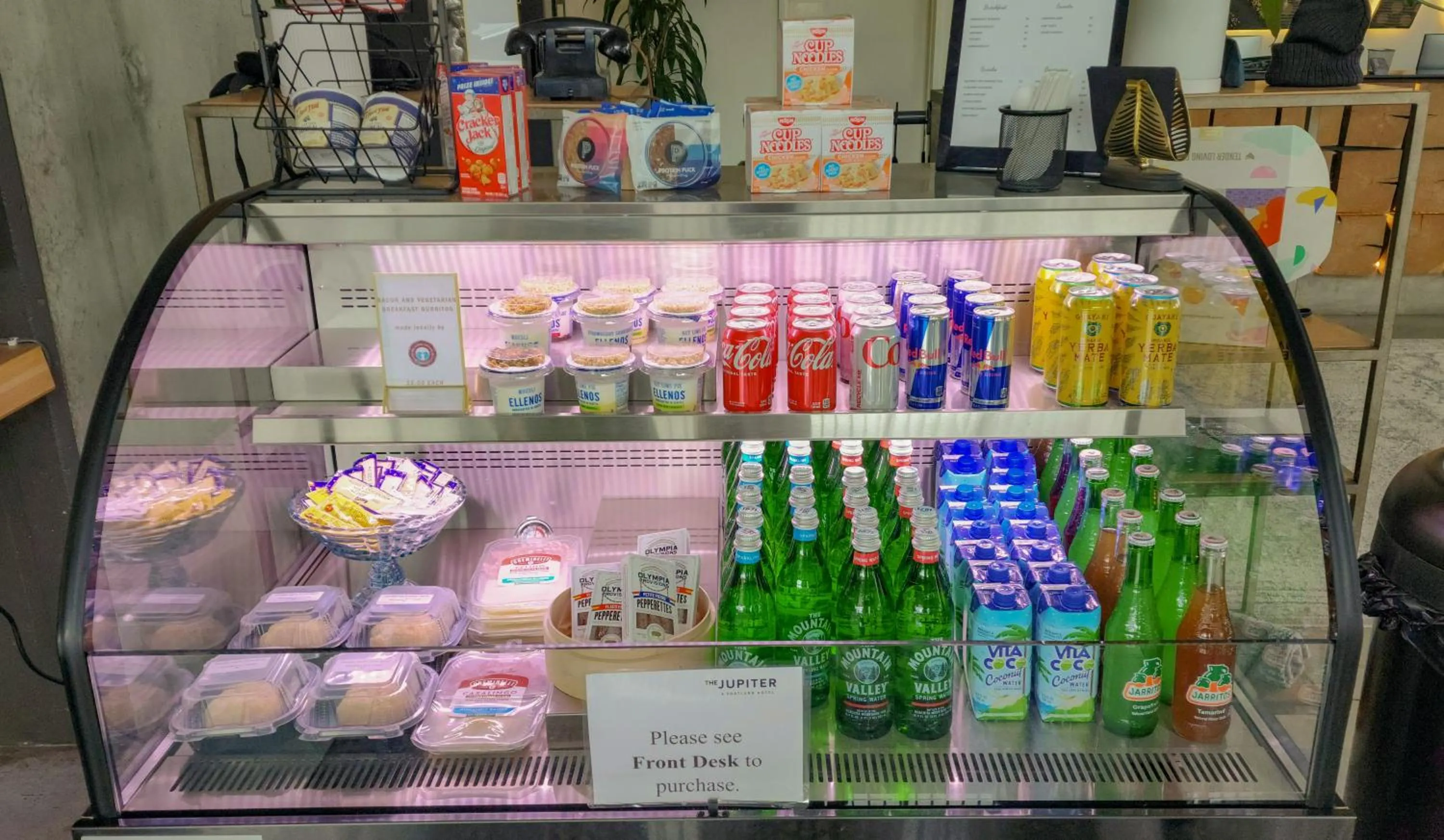 Restaurant/places to eat in Jupiter Hotel