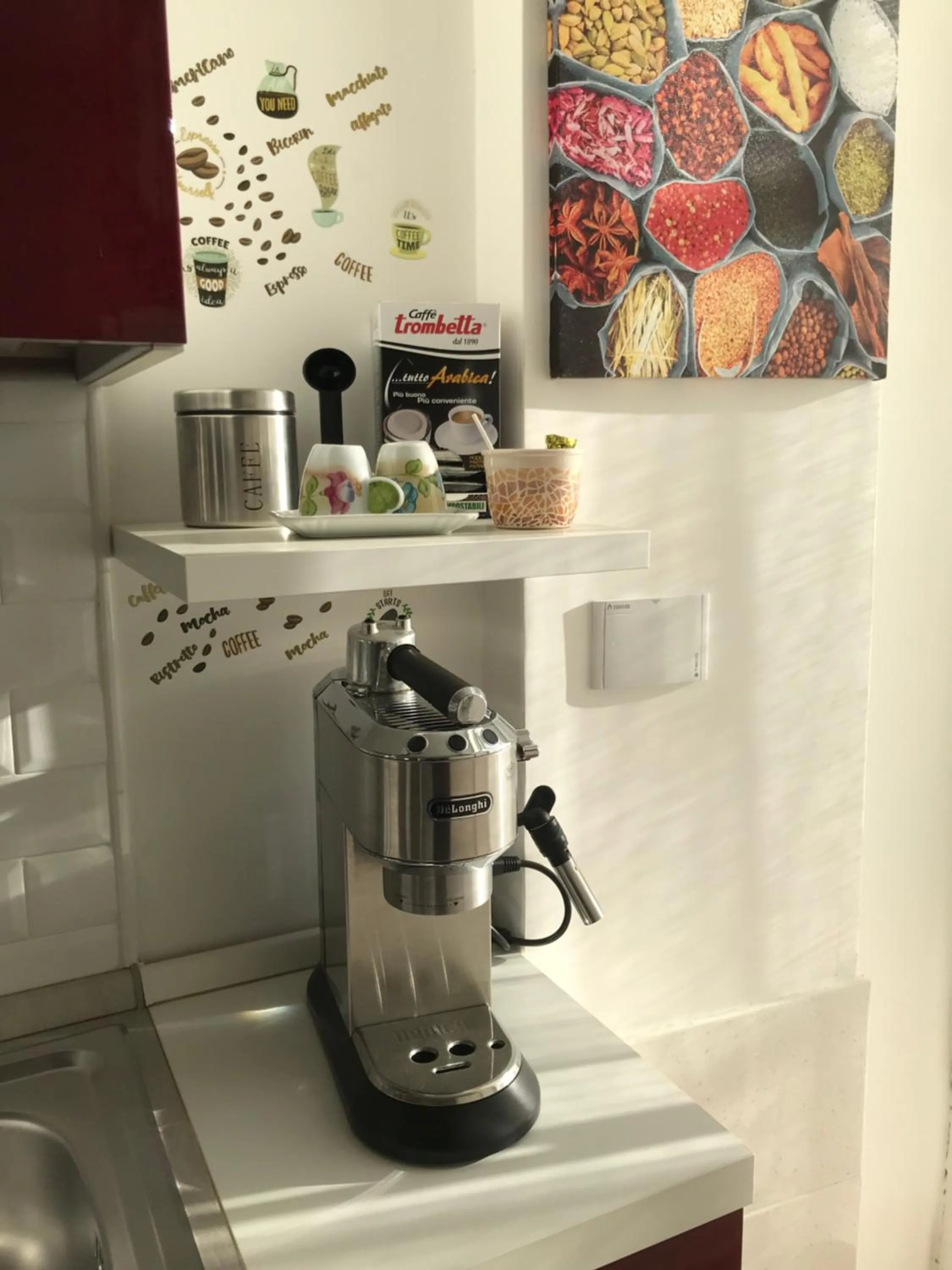 Coffee/tea facilities in Appartamento Piazza Anco Marzio