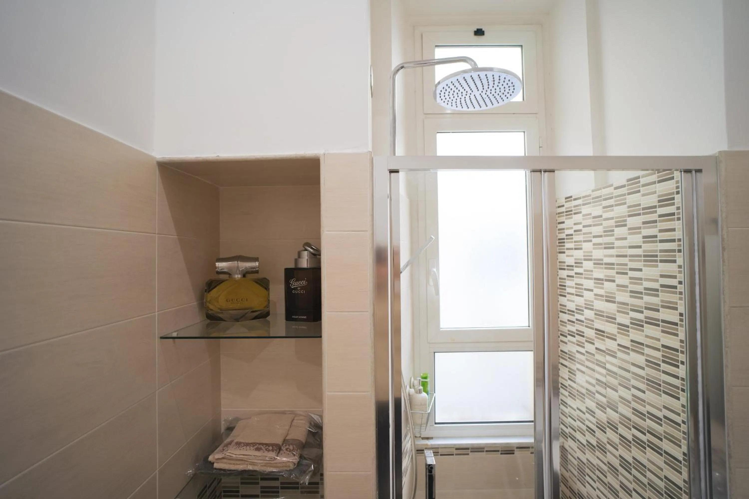 Shower in Appartamento Piazza Anco Marzio