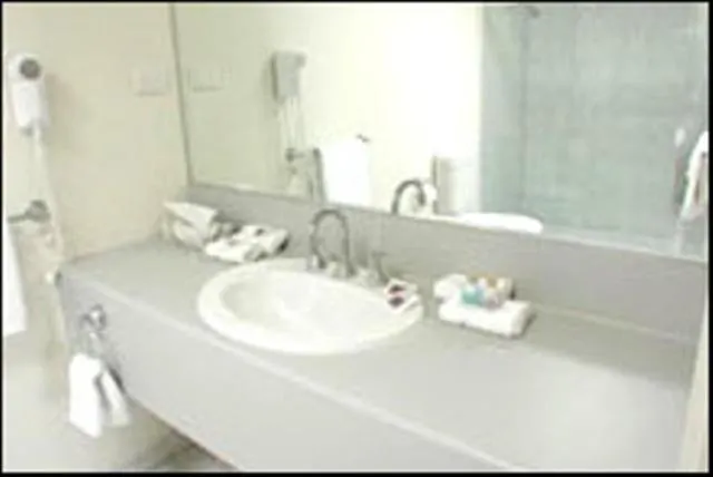 Bathroom in Hume Villa Motor Inn UNDER NEW MANAGEMENT