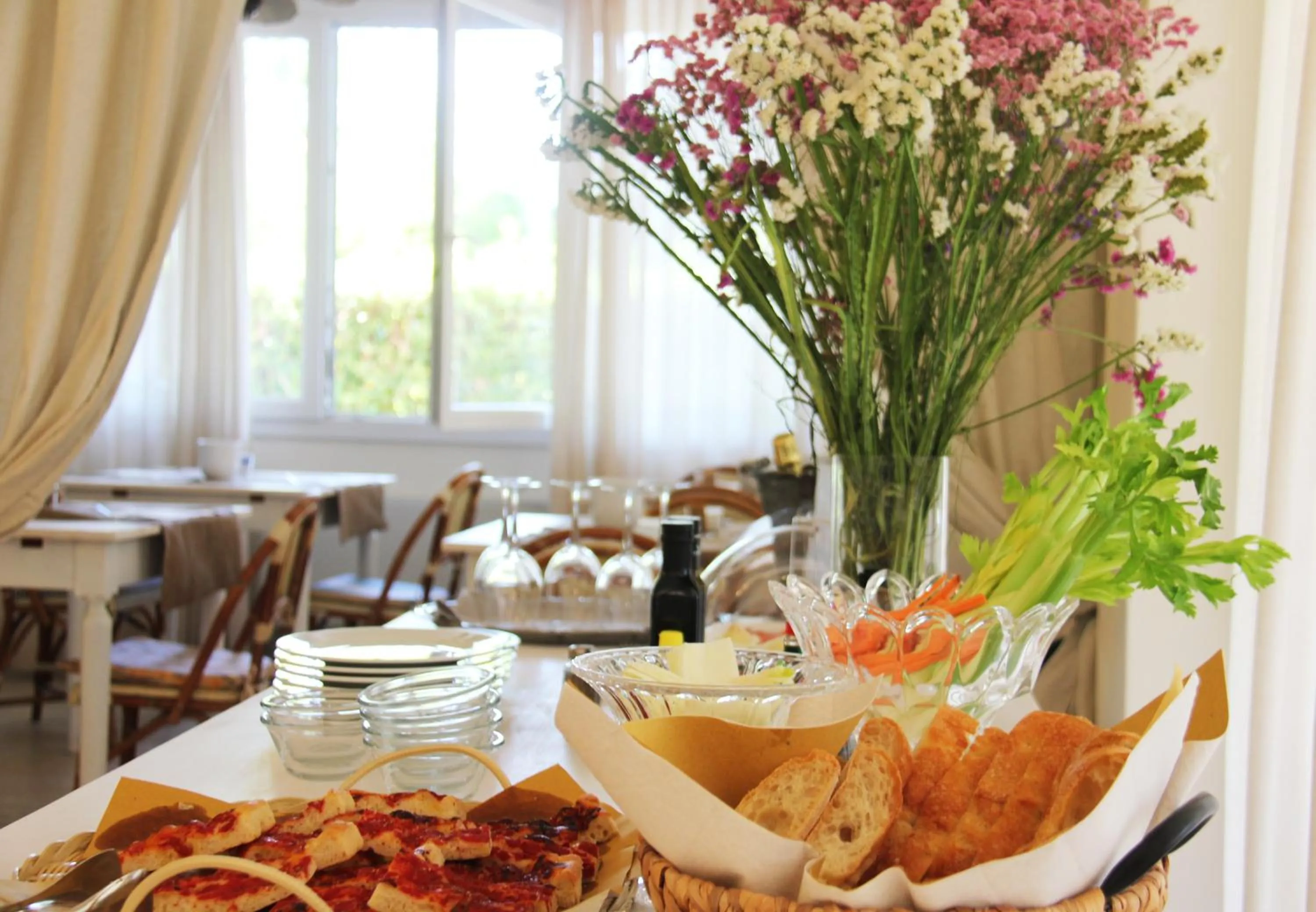 Breakfast in Hotel Bijou