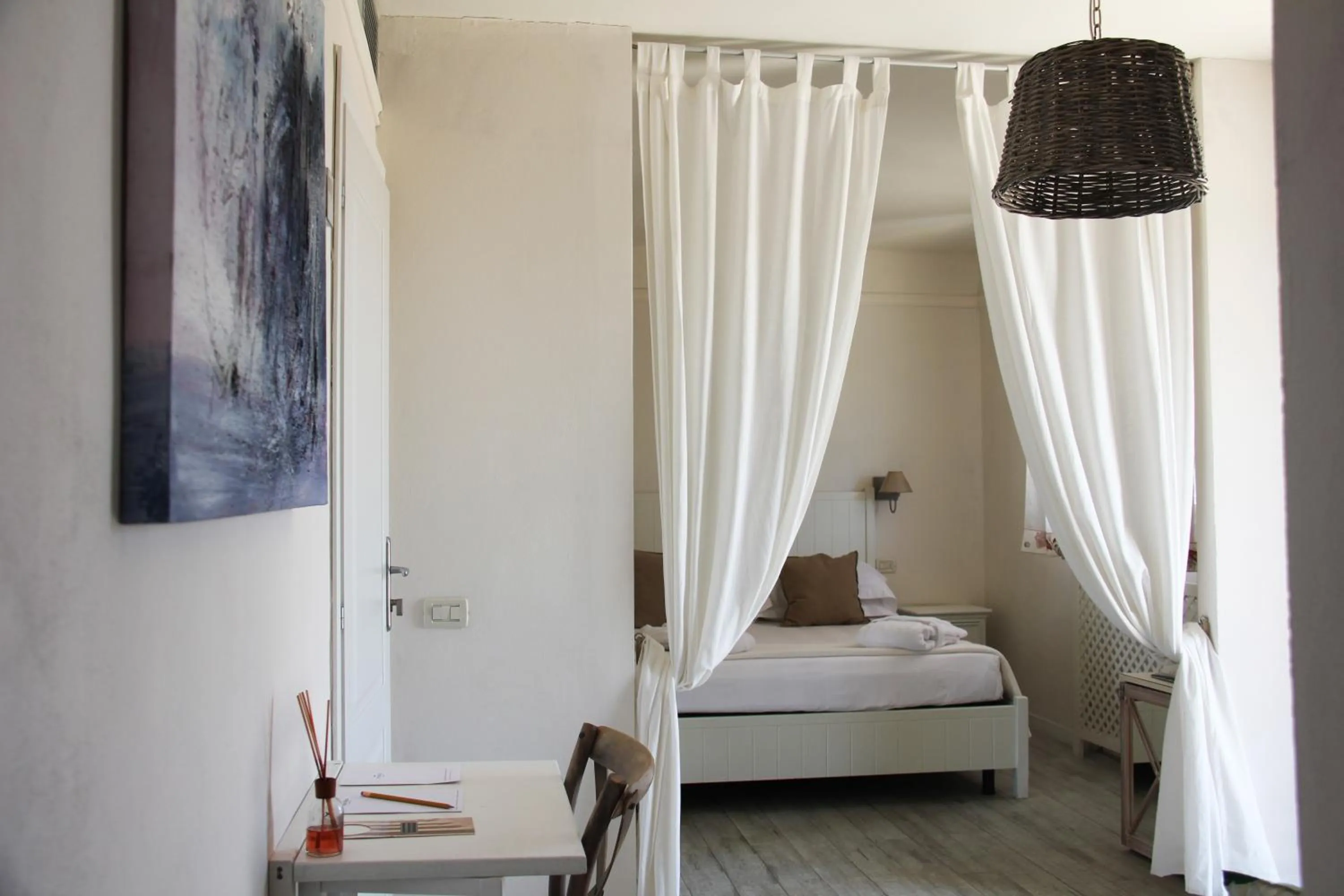 Photo of the whole room, Bed in Hotel Bijou