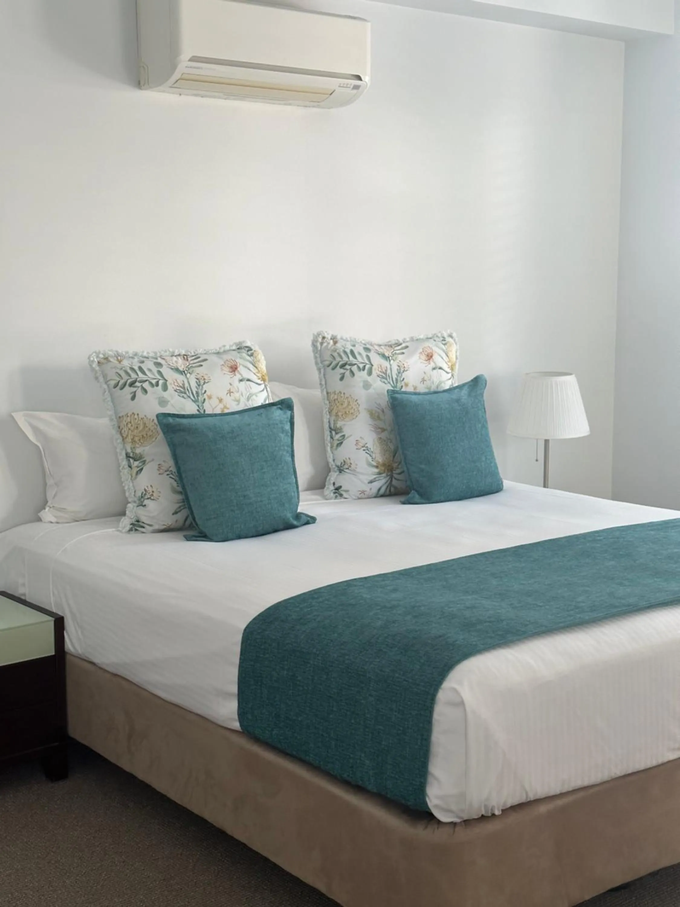 Bedroom, Bed in Metzo Noosa Resort